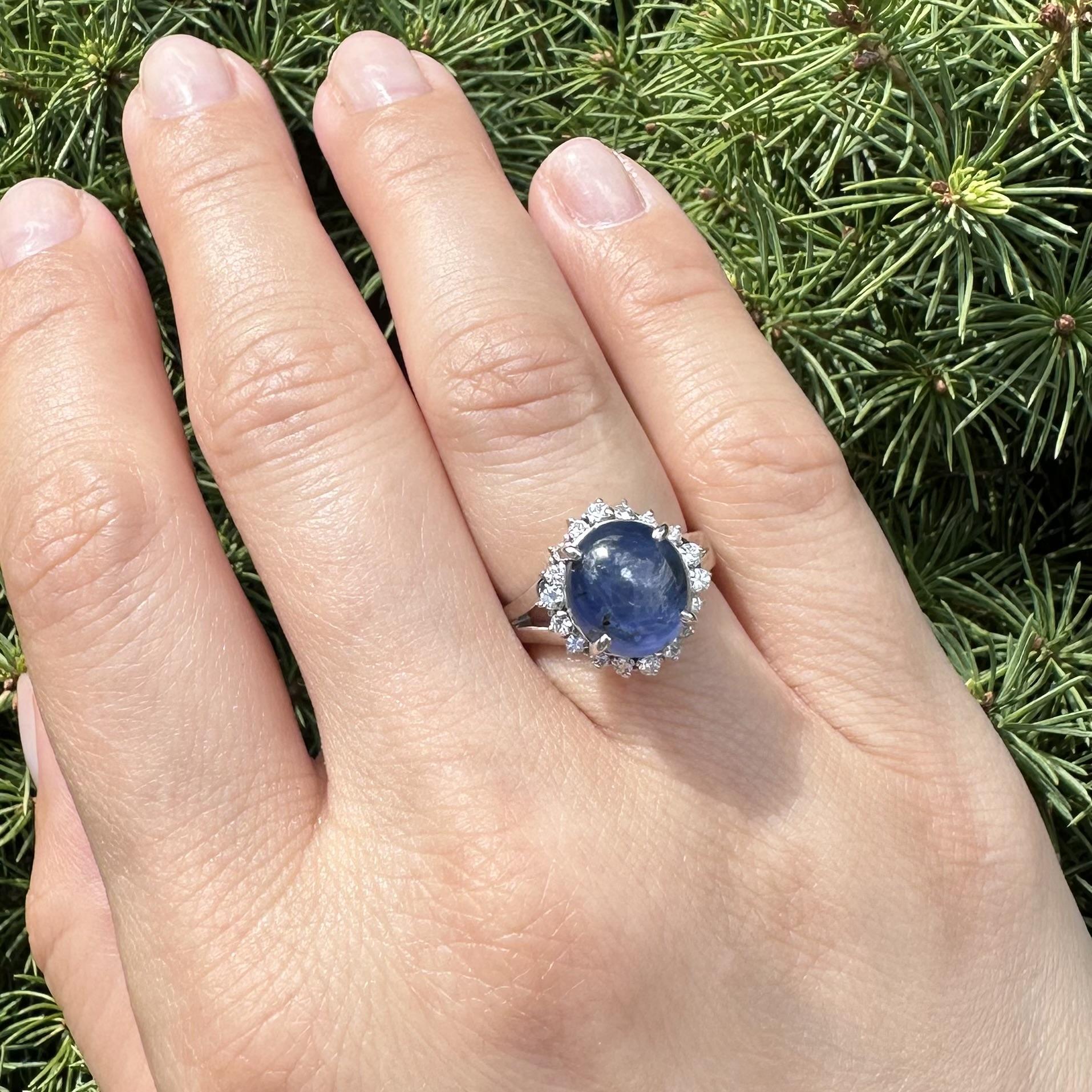 Platino GIA 8,07ctw Senza calore Ceylon Blue Star Sapphire Diamond Halo Ring In condizioni ottime in vendita a Montclair, NJ
