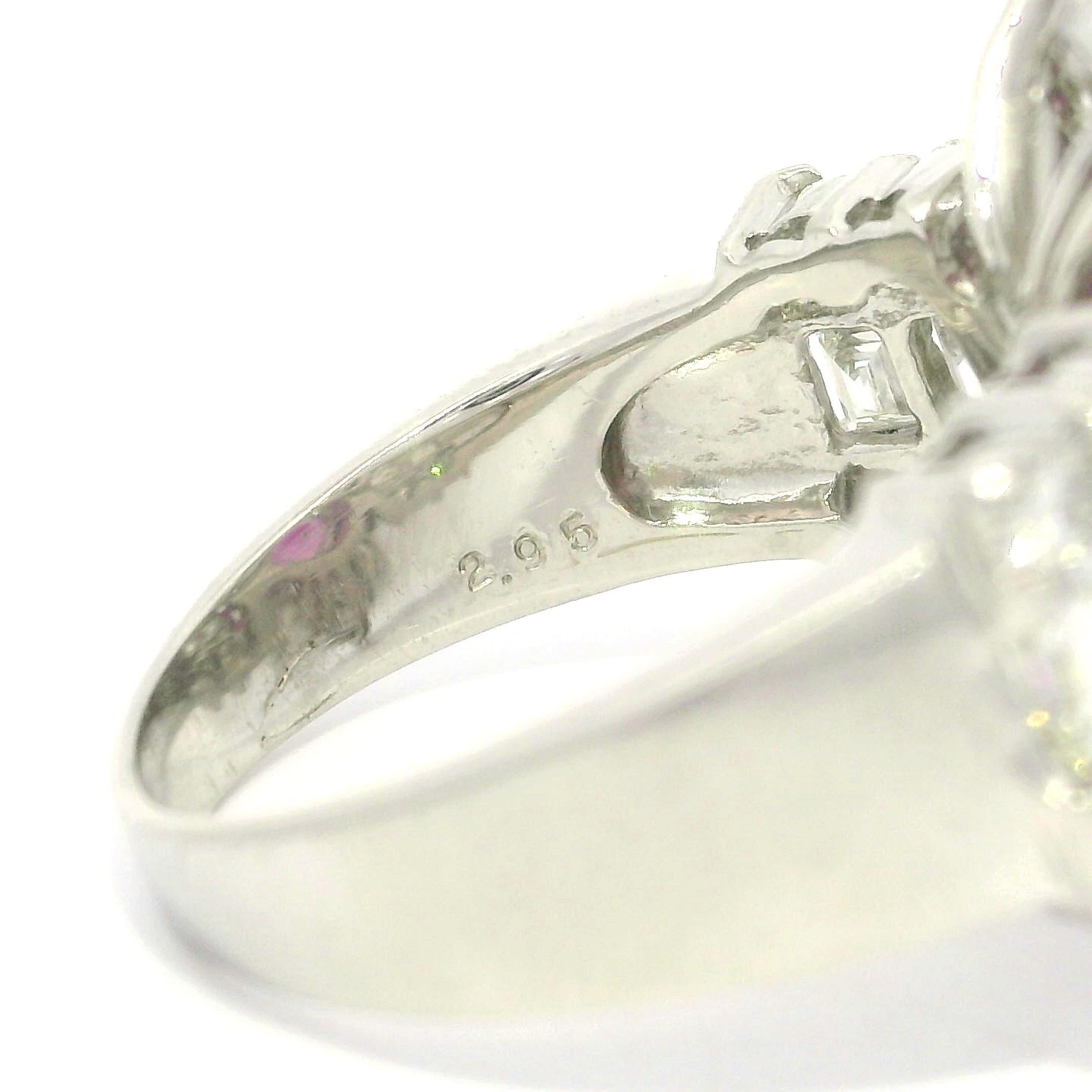 Anello in platino GIA 9,22ctw ovale senza calore con zaffiro rosa di Birmania e diamanti in vendita 1