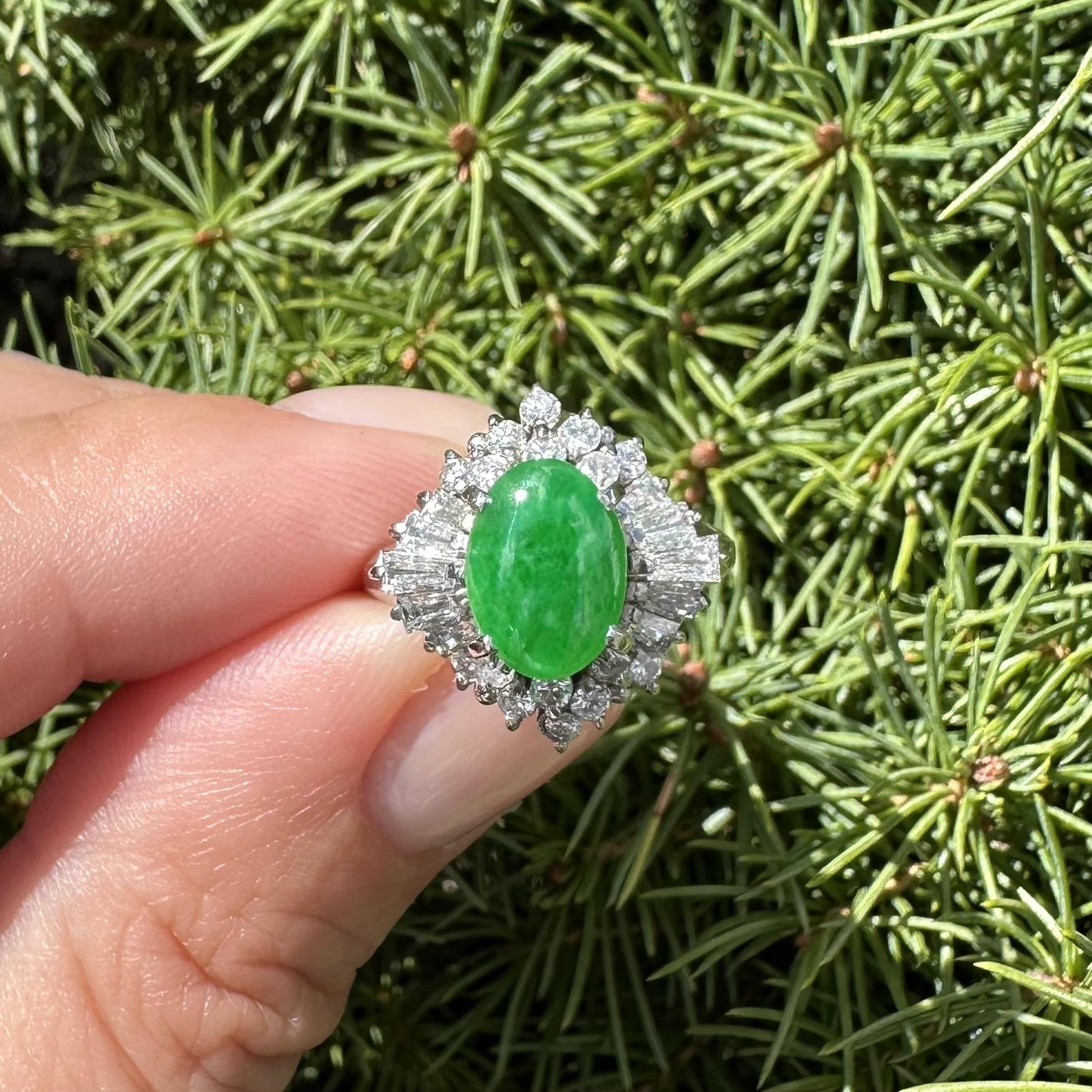 Anello in platino GIA di giada Burma di tipo A con diamante da 0,92 ct. in vendita 8