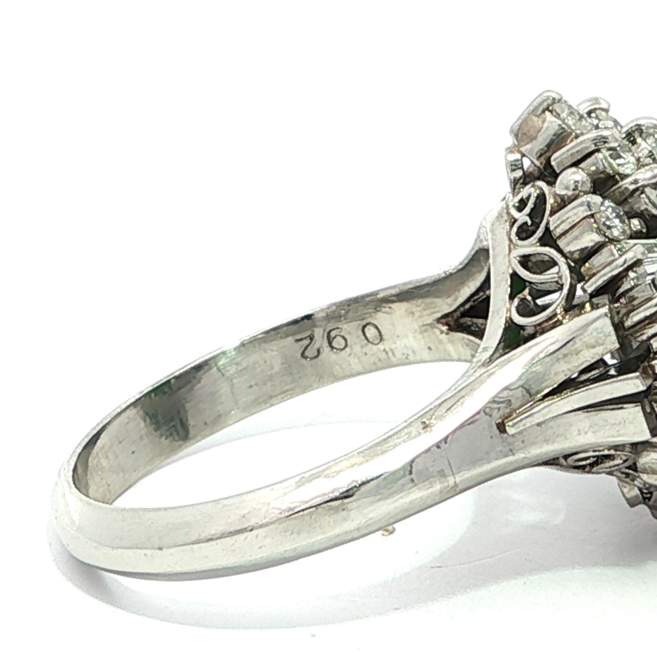 Anello in platino GIA di giada Burma di tipo A con diamante da 0,92 ct. in vendita 1