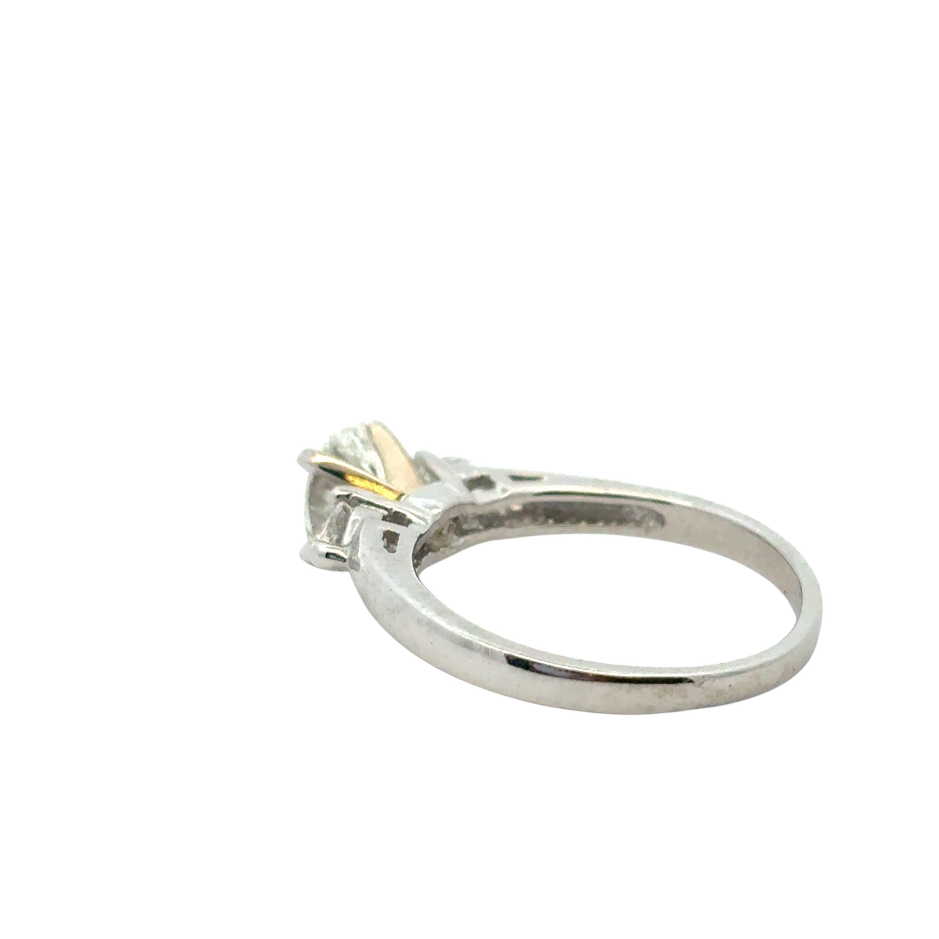 Bague de fiançailles en platine avec diamant ovale certifié GIA de 0,80 carat en vente 6
