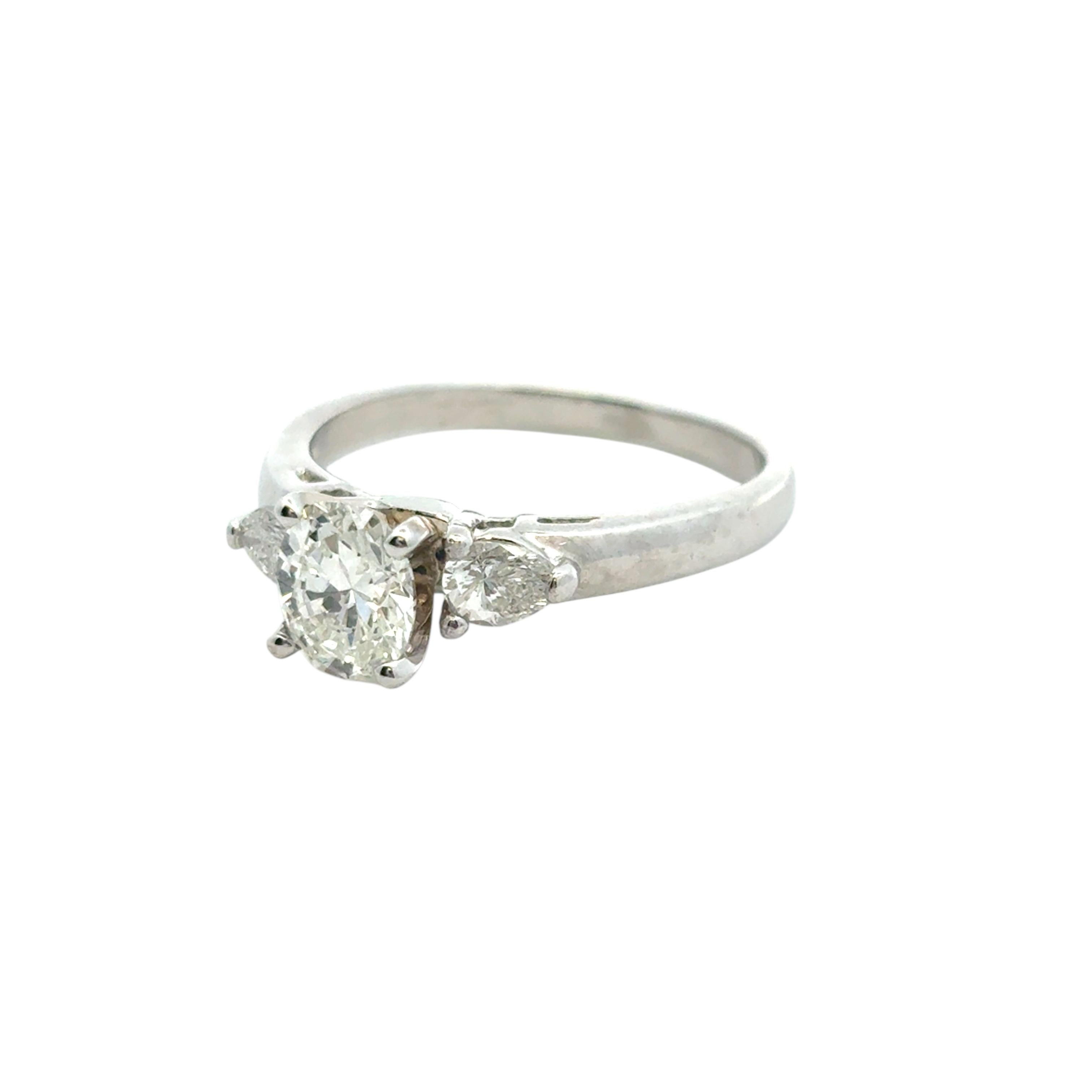 Bague de fiançailles en platine avec diamant ovale certifié GIA de 0,80 carat en vente 10