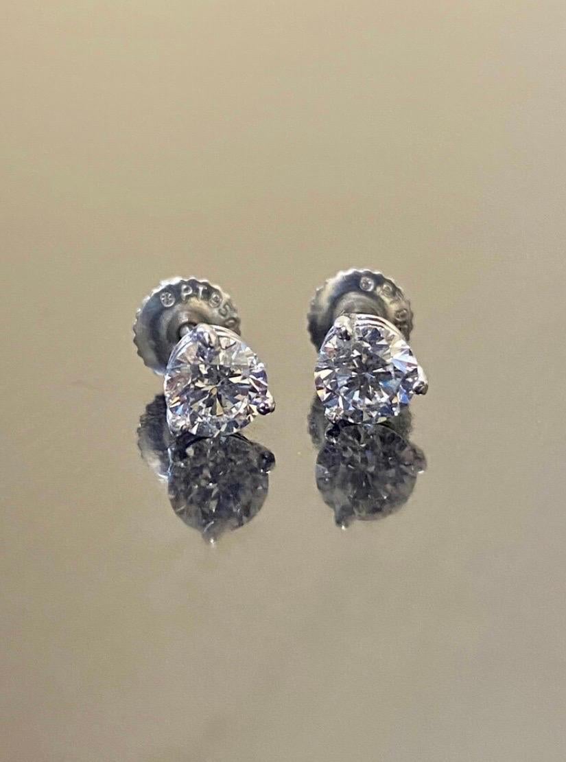 Moderne Clous d'oreilles en platine avec diamants ronds de 1,40 carat de couleur E et F certifiés GIA en vente
