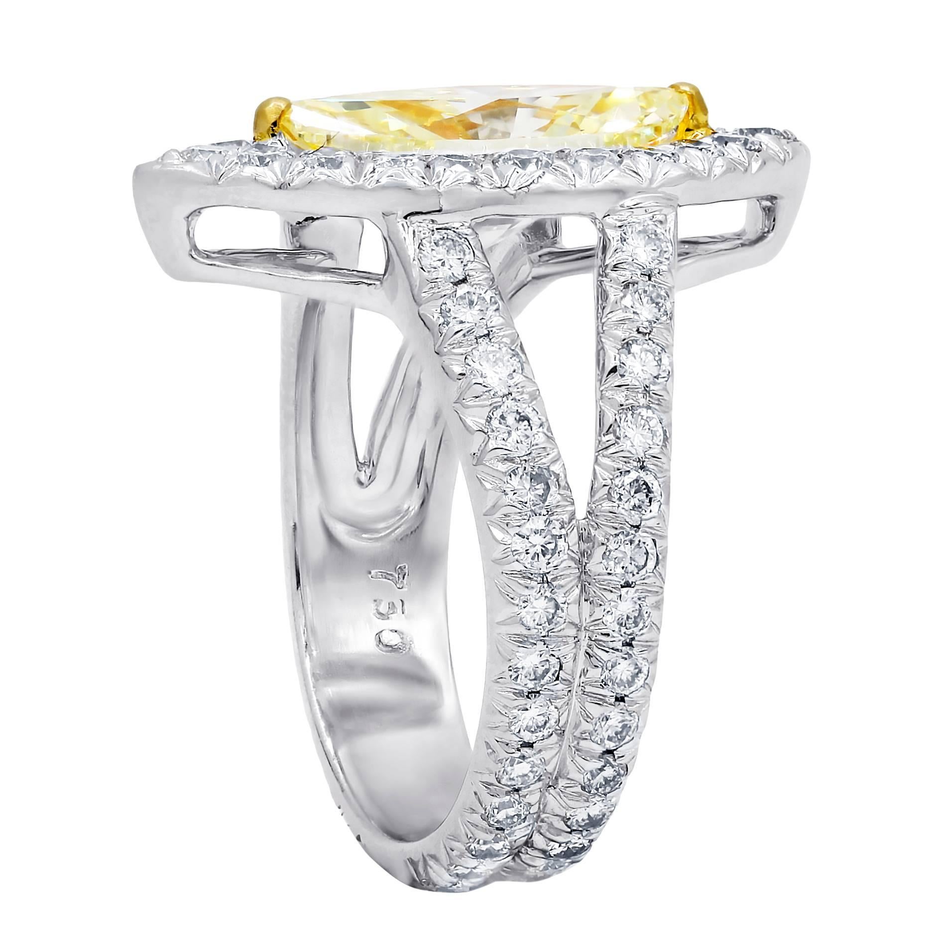 Modern Platinum GIA Certified 2.51 Carat Fancy Yellow-VS2 Diamond Ring For Sale