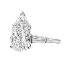 Anillo solitario de platino con diamante en forma de pera de 6,73 ct certificado por el GIA D/SI2