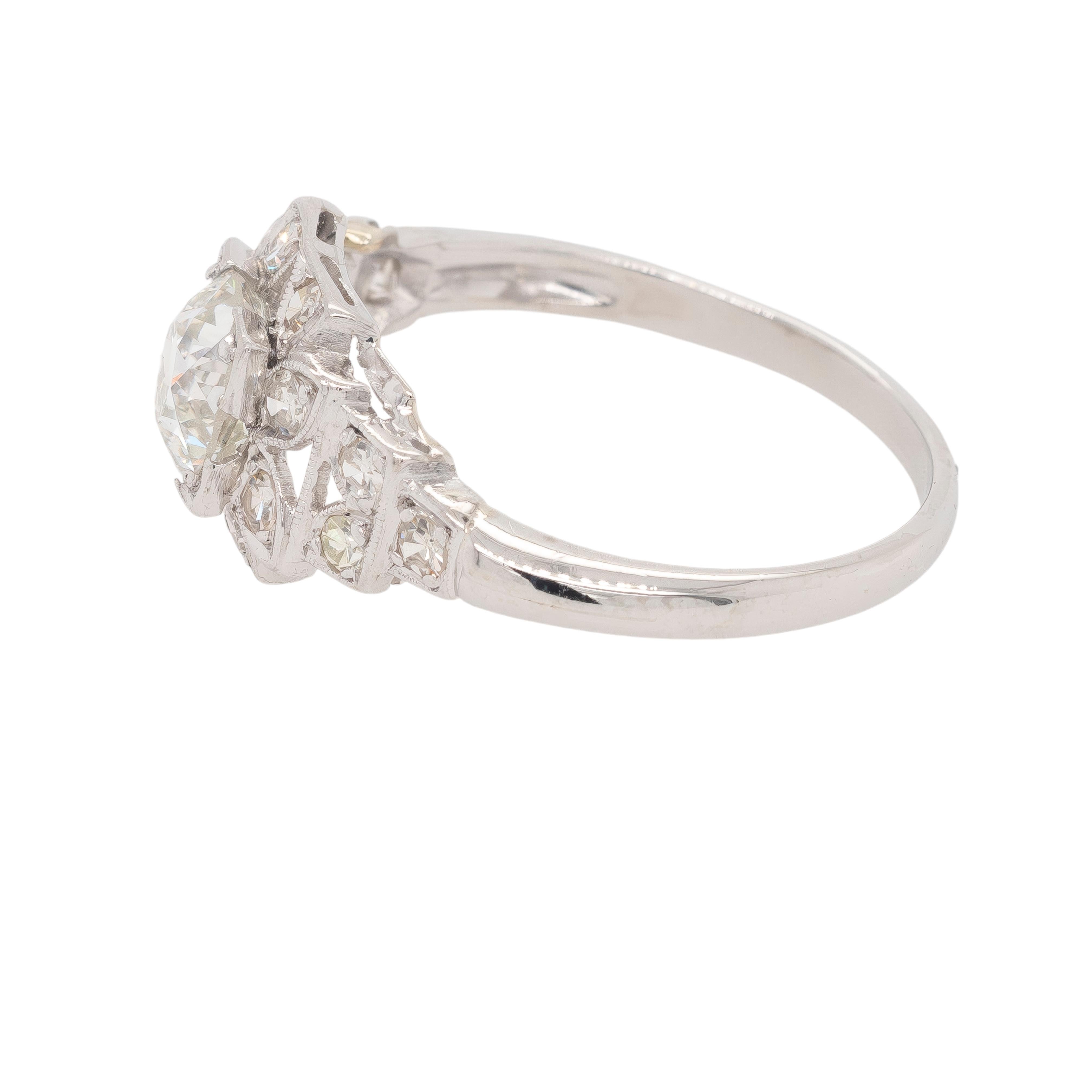 Taglio rotondo Anello di fidanzamento vintage con diamante certificato GIA in platino in vendita