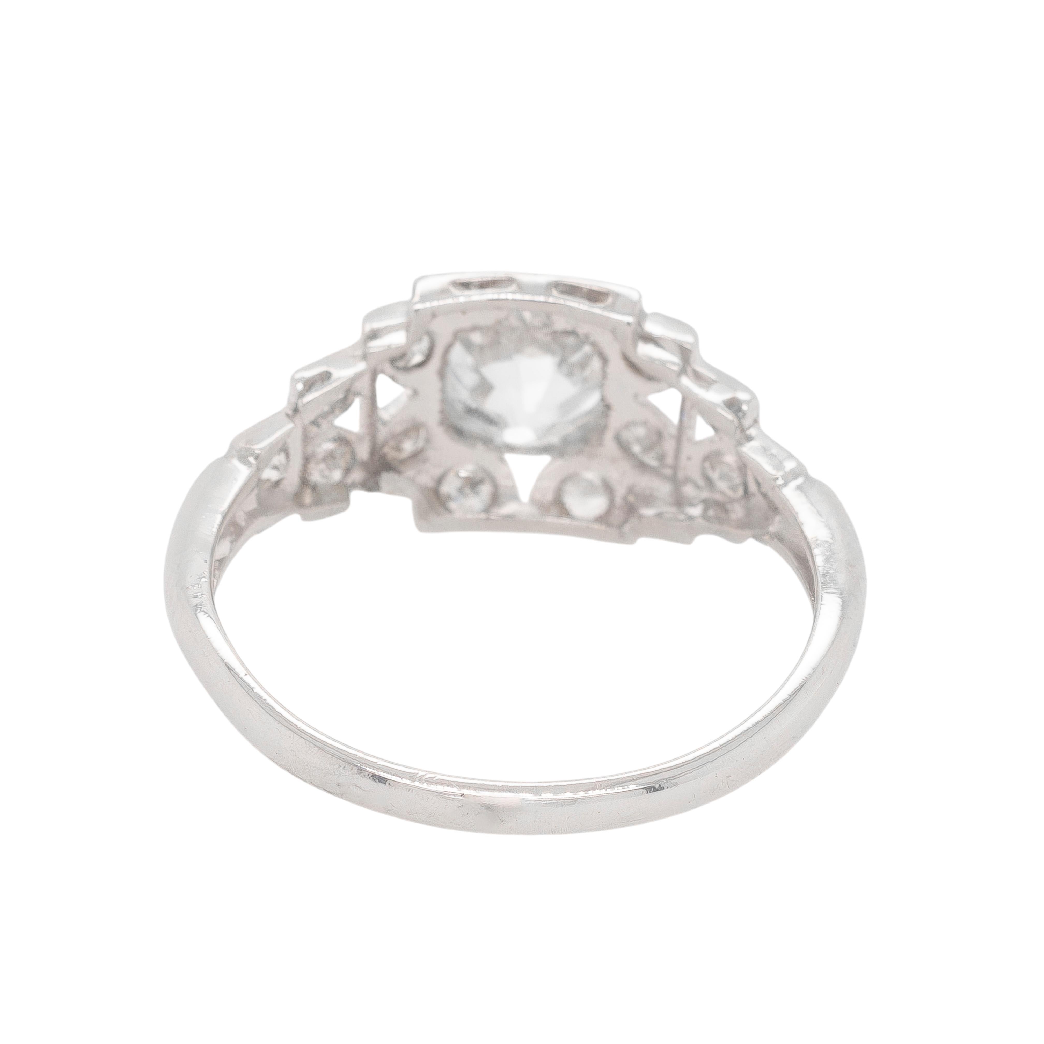 Anillo de compromiso vintage de platino con diamante certificado GIA en Excelente estado para la venta en Boca Raton, FL
