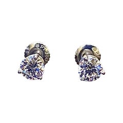 Clous d'oreilles en platine certifiés GIA de couleur F et D et diamants de 1,00 carat
