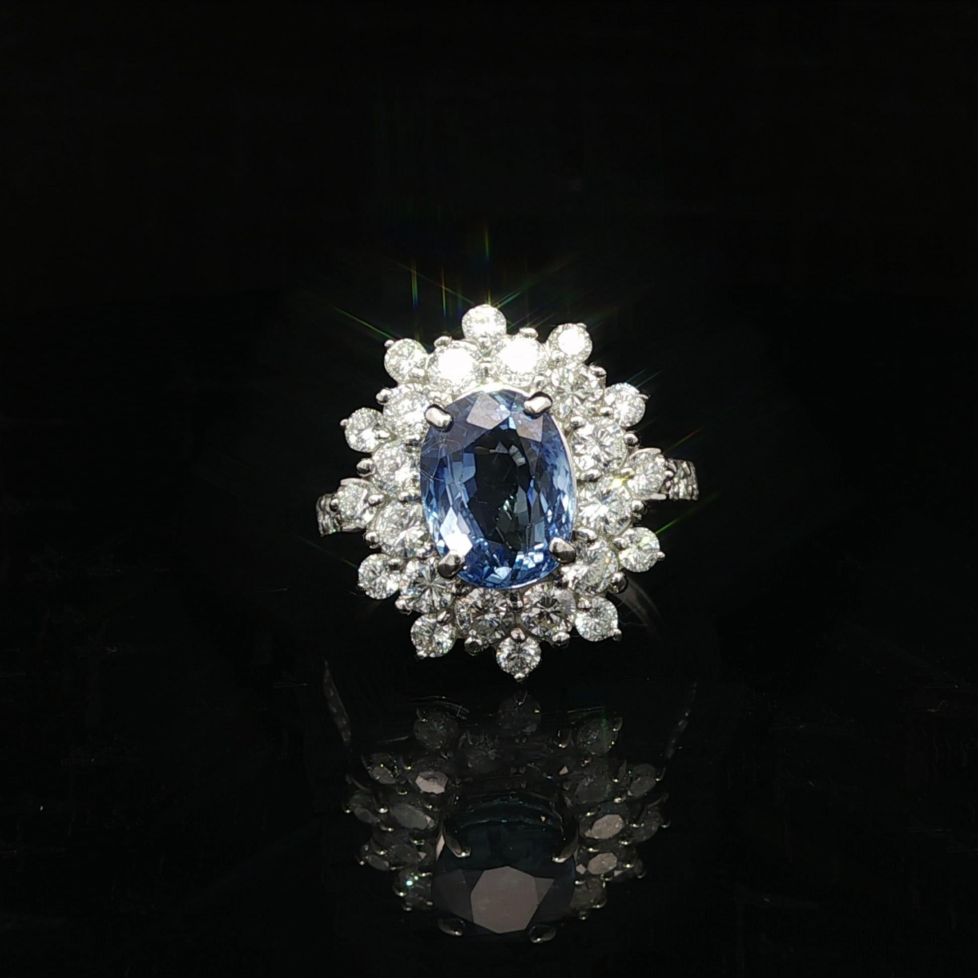 Platin GIA Ceylon Kornblume Blauer Saphir Diamant Doppel Halo Cluster Ring im Angebot 4
