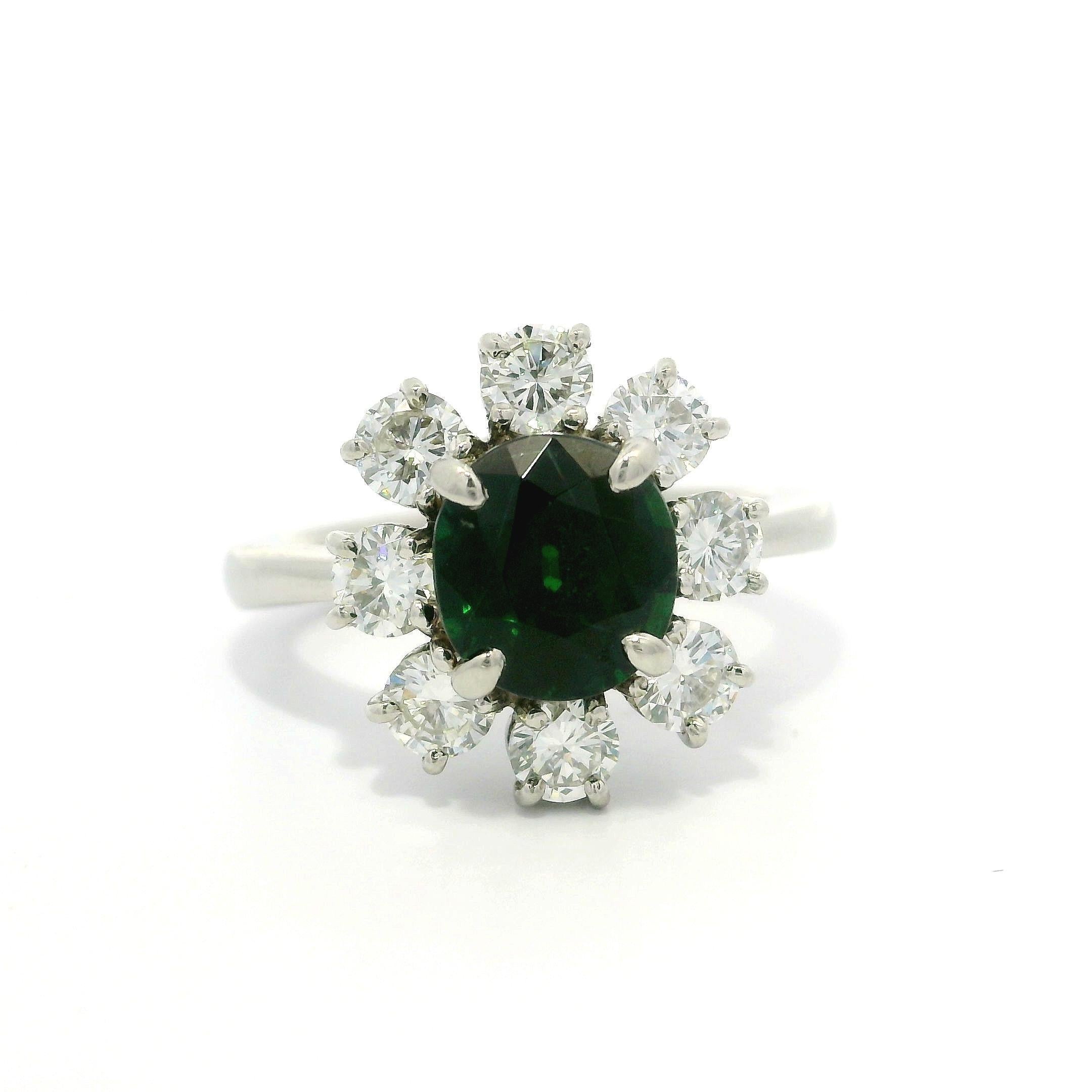 Platinum GIA High Quality 3.21ctw Tsavorite w/ Diamond Halo Flower Cluster Ring en vente 4