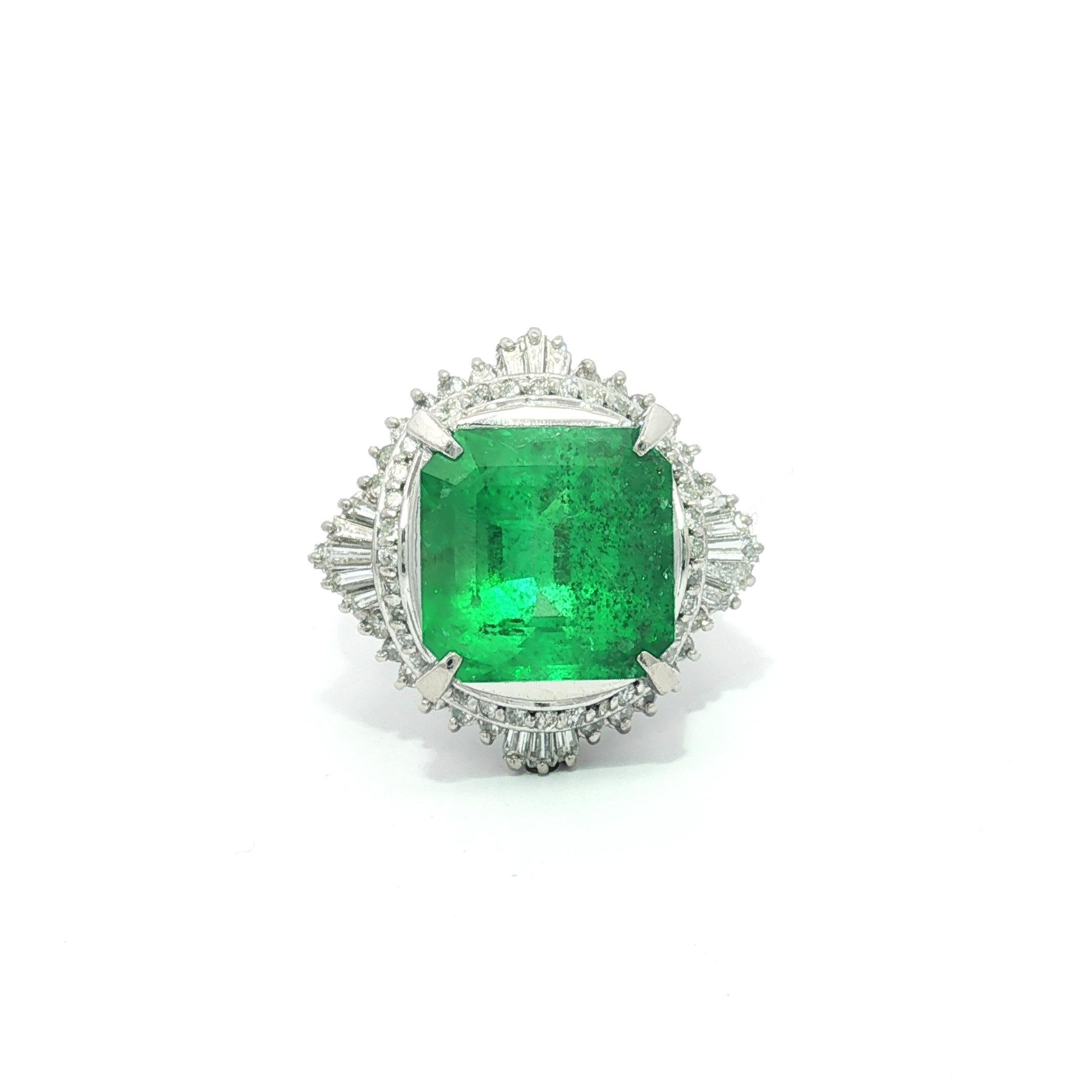 Bague ballerine en platine GIA 7.38ctw très fine émeraude colombienne avec diamant