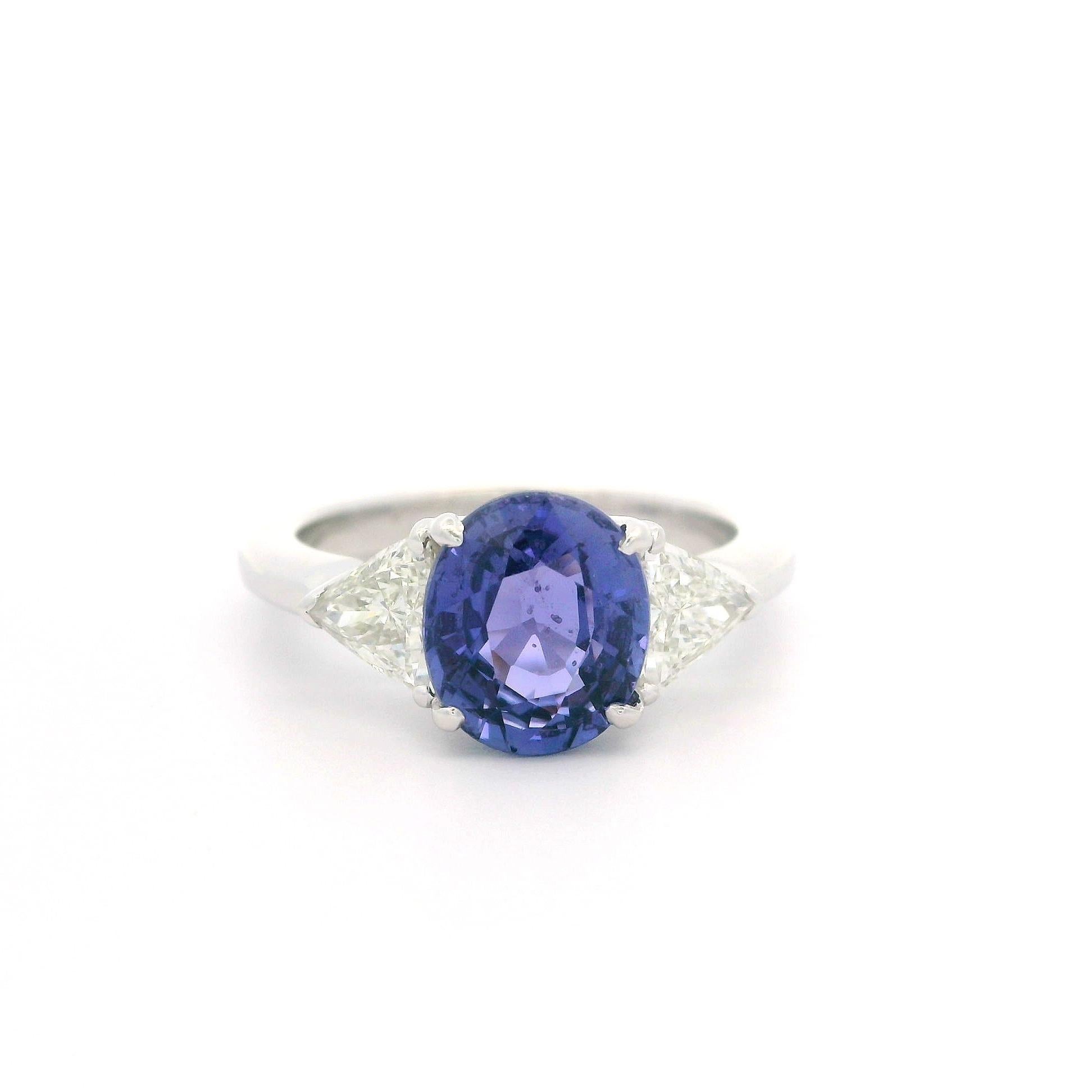 Platinum GIA No Heat Purple Violet Color Change Sapphire Trillion Diamond Ring For Sale 6