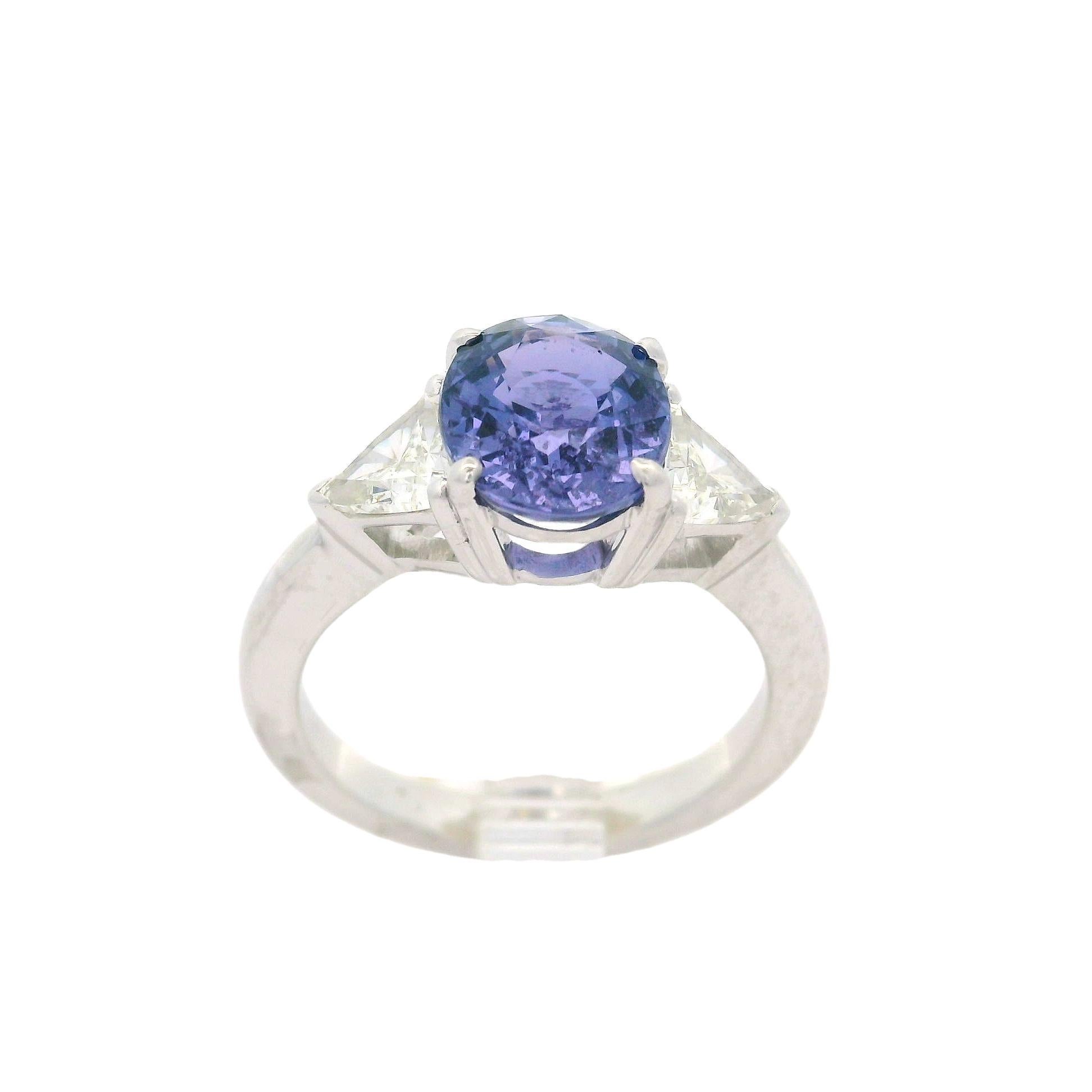 Platinum GIA No Heat Purple Violet Color Change Sapphire Trillion Diamond Ring For Sale 1