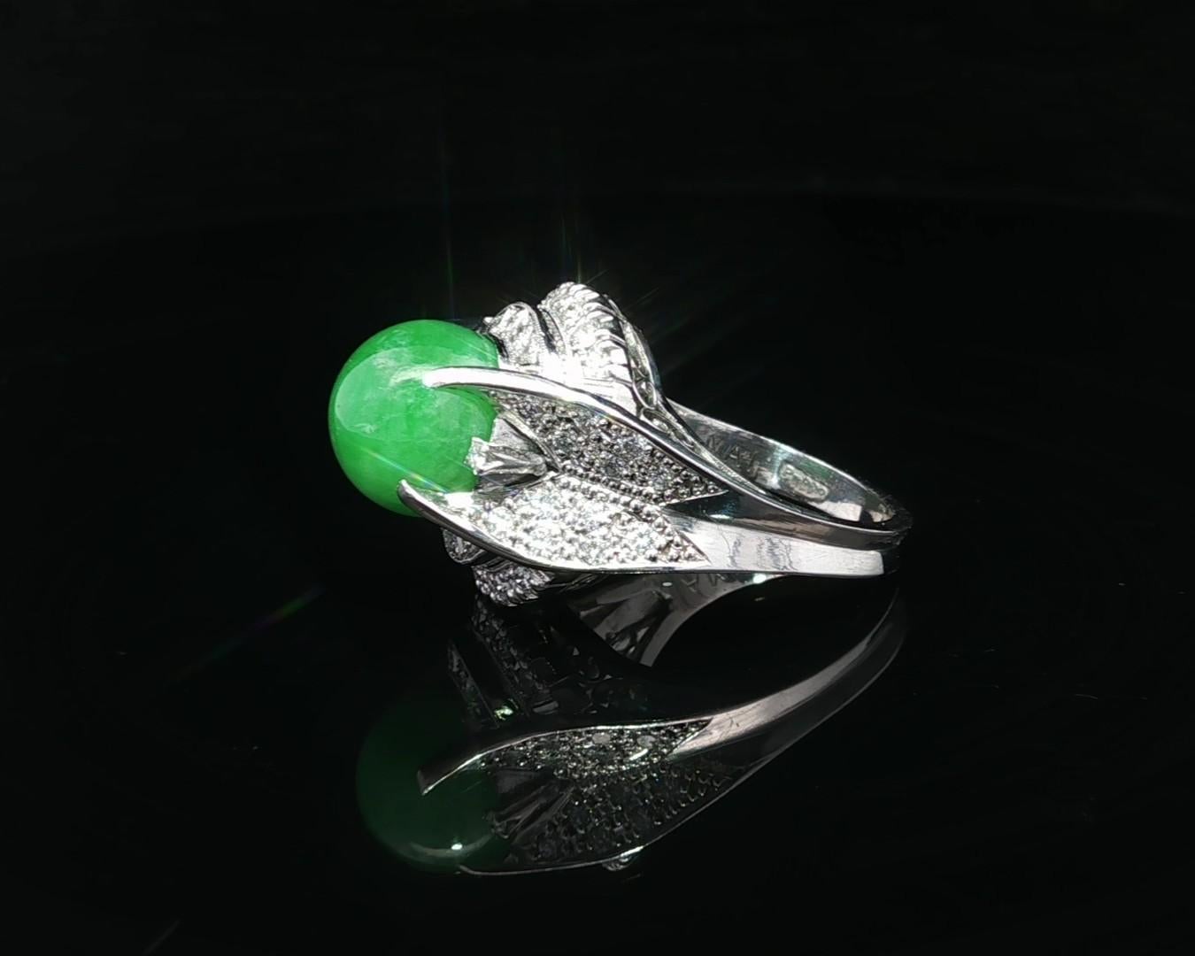 Anello di platino GIA con sfera rotonda di giada Burma A e diamante di alto profilo in vendita 7