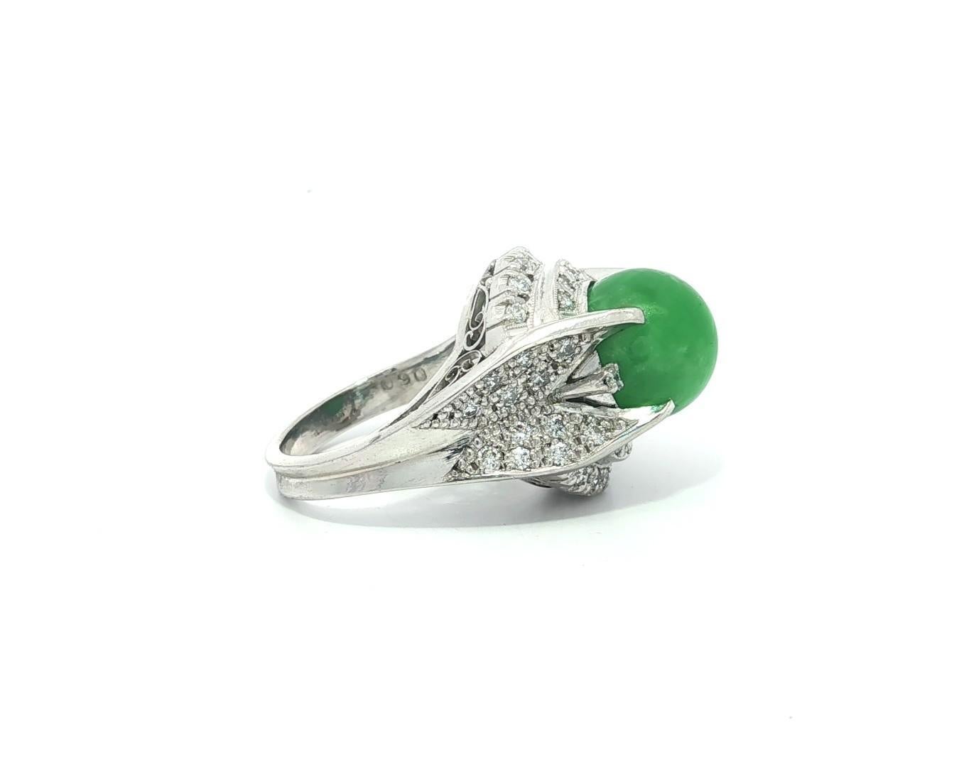 Anello di platino GIA con sfera rotonda di giada Burma A e diamante di alto profilo in vendita 10