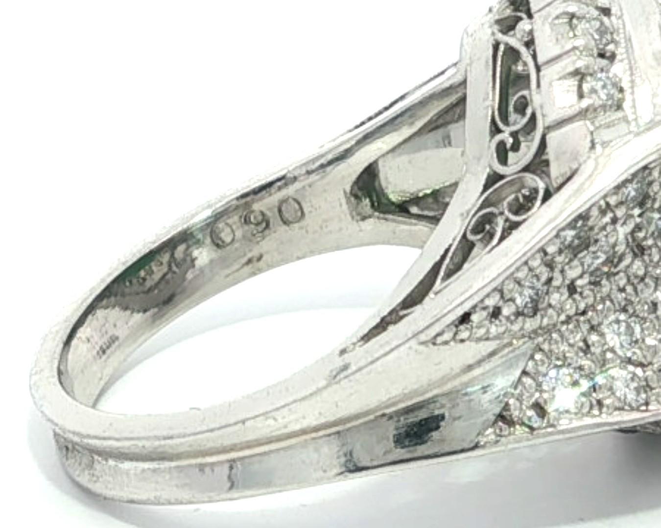 Anello di platino GIA con sfera rotonda di giada Burma A e diamante di alto profilo in vendita 13