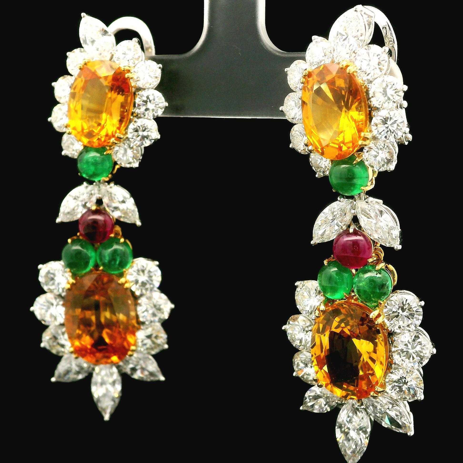Pendants d'oreilles en platine et or 35,09 carats, certifiés GIA, saphir, émeraude, rubis et diamant Excellent état - En vente à Montclair, NJ