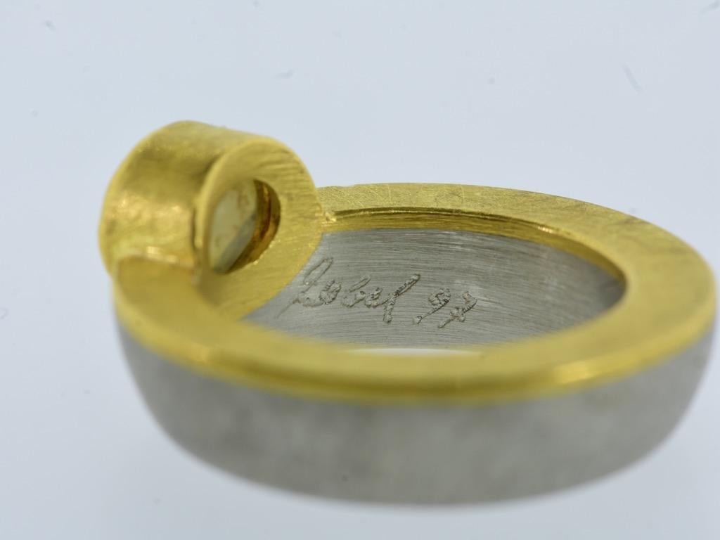 Platinum, Gold and fine Cat's Eye Chrysoberyl Vintage Ring by Michael Zobel 1997 For Sale 2