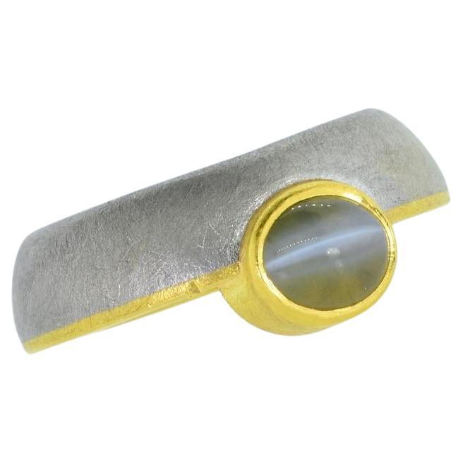 Platinum, Gold and fine Cat's Eye Chrysoberyl Vintage Ring by Michael Zobel 1997
