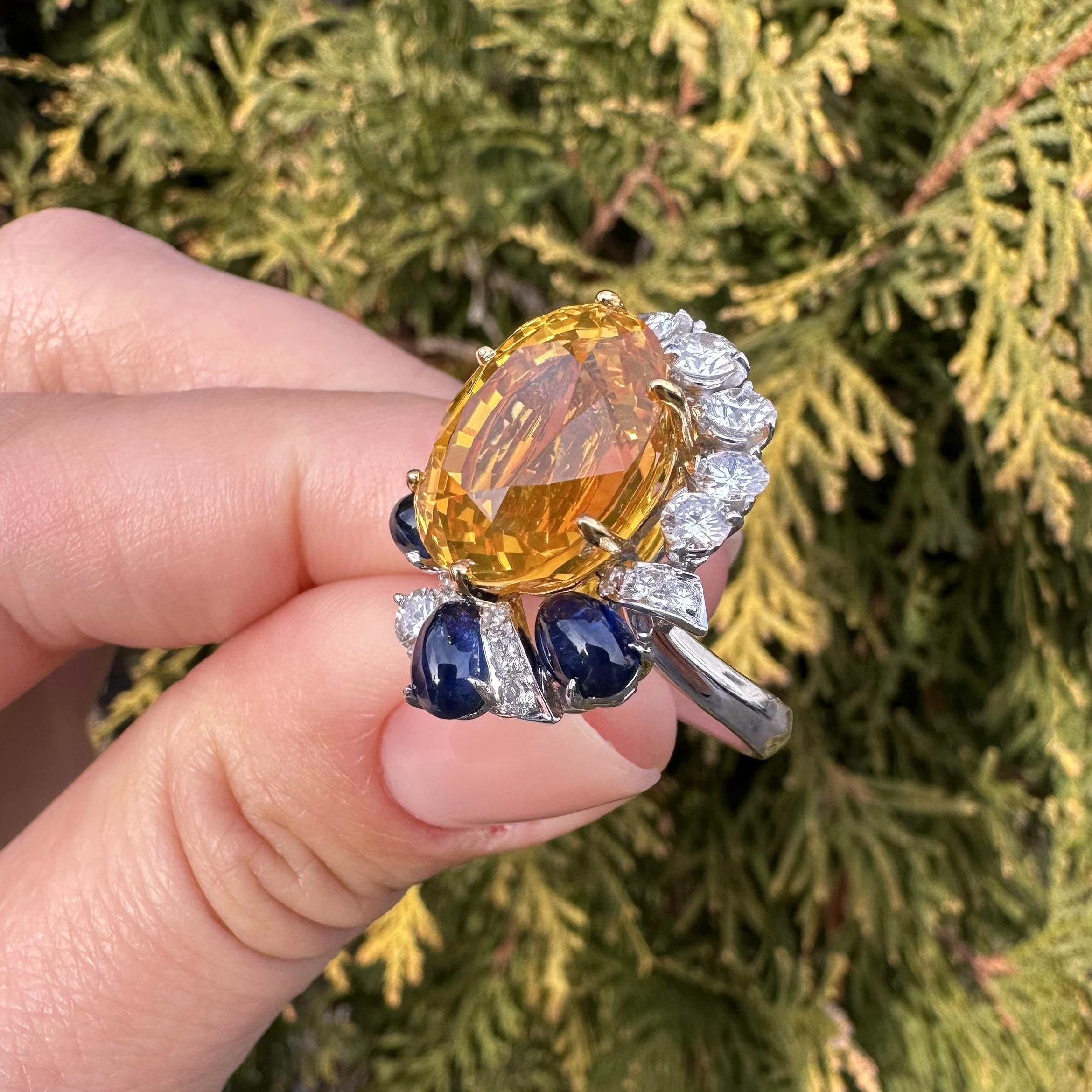 Platinum & Gold GIA 17.59ct Large Yellow Sapphire Blue Sapphire & Diamond Ring For Sale 12
