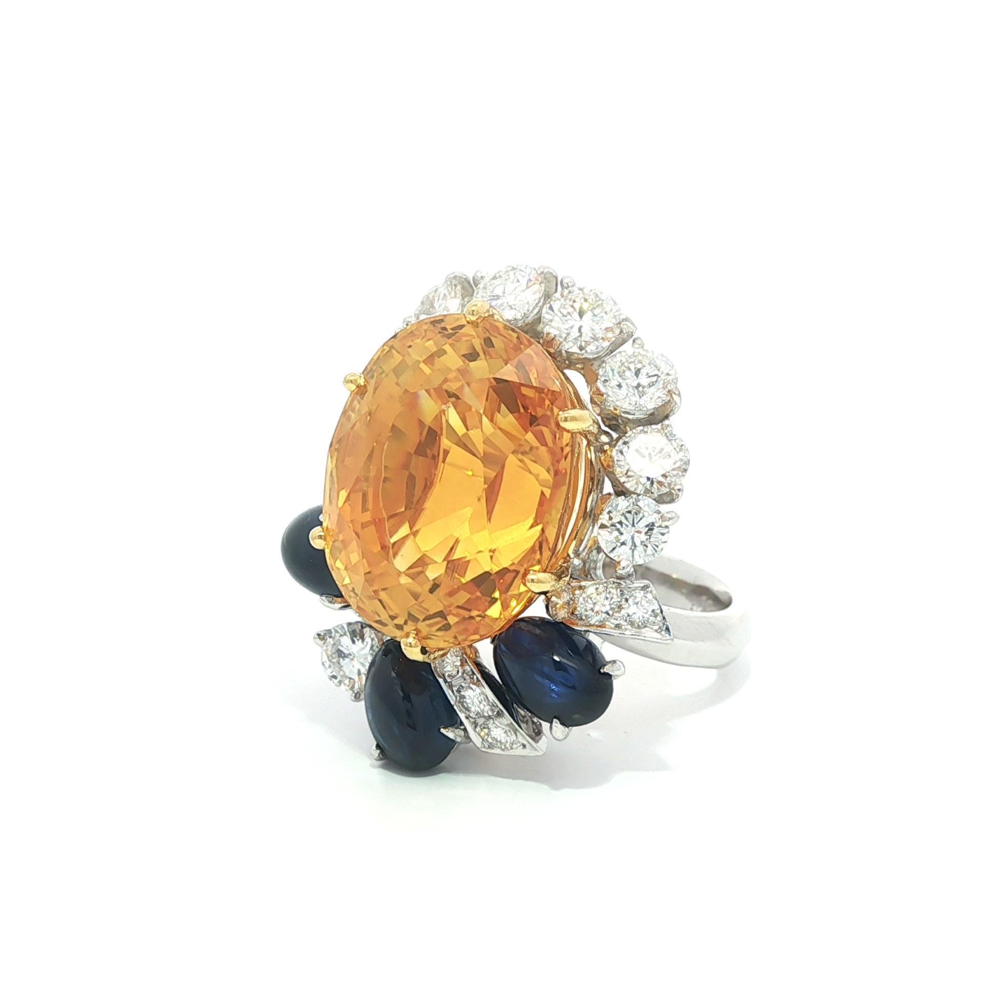 Platinum & Gold GIA 17.59ct Large Yellow Sapphire Blue Sapphire & Diamond Ring For Sale 3