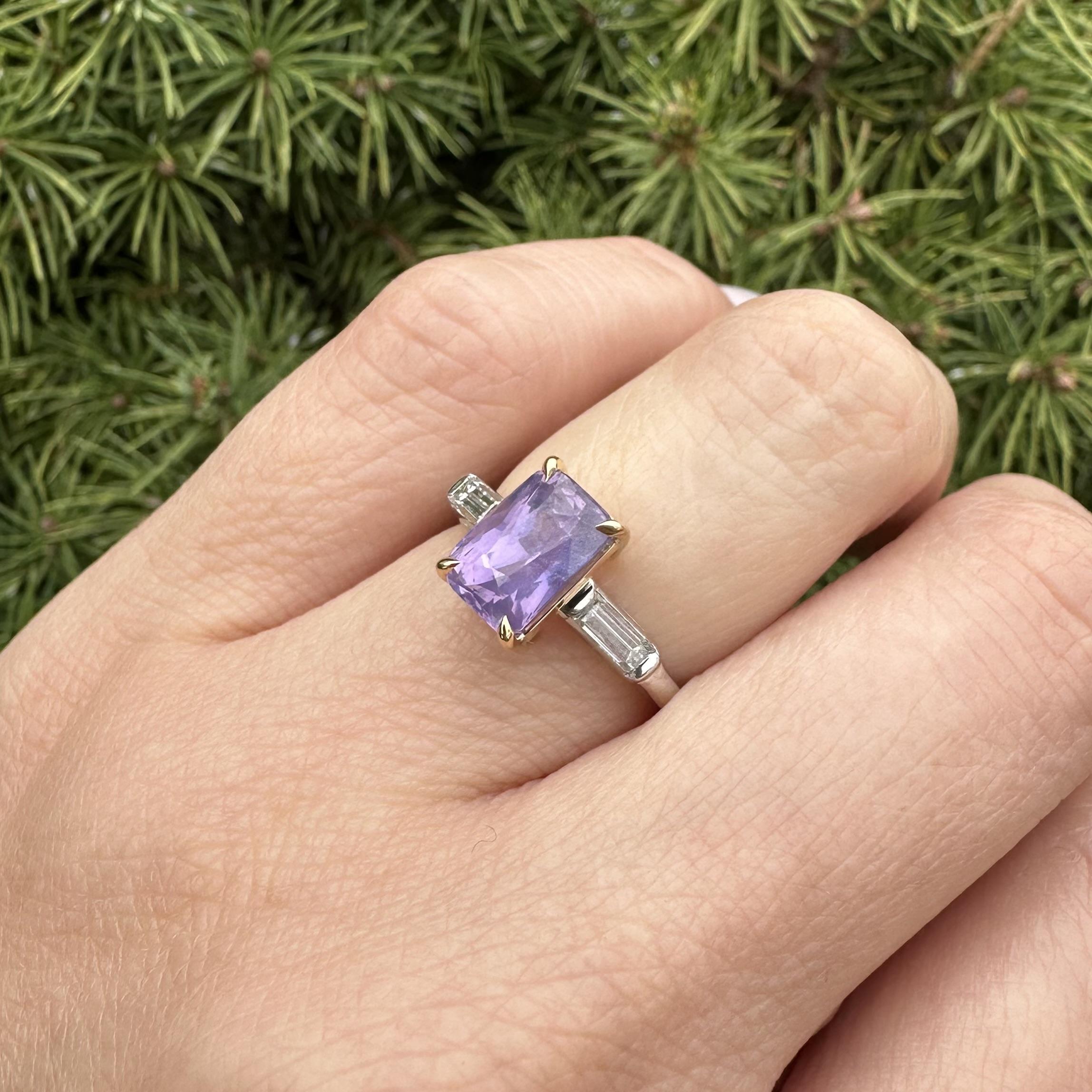 Anillo de diamantes zafiro alargado rosa púrpura sin calor de platino y oro GIA 3,53 ctw en venta 10