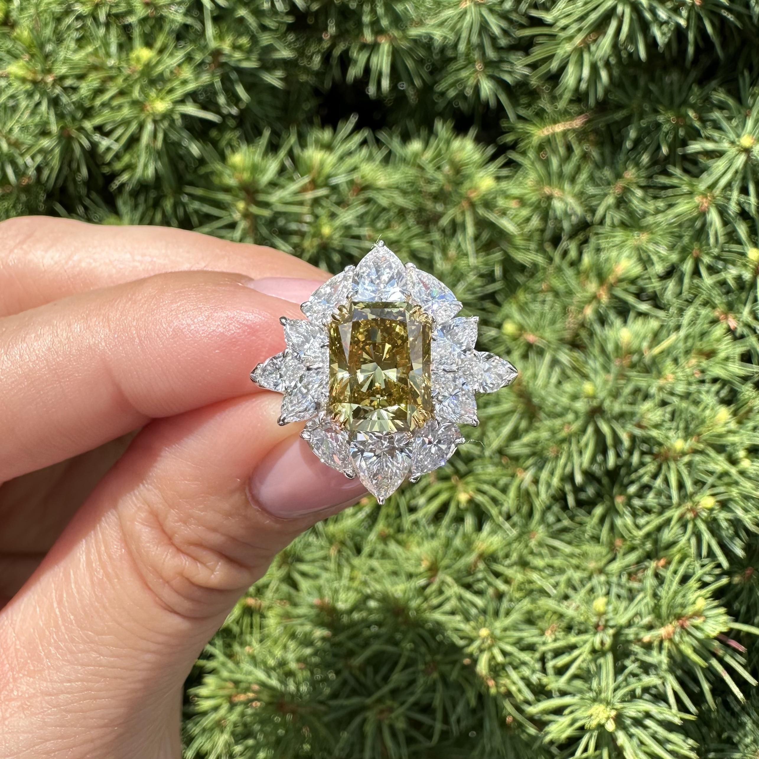Brilliant Cut Platinum & Gold GIA 7.24ctw Brownish Green Yellow Diamond Cluster Statement Ring For Sale
