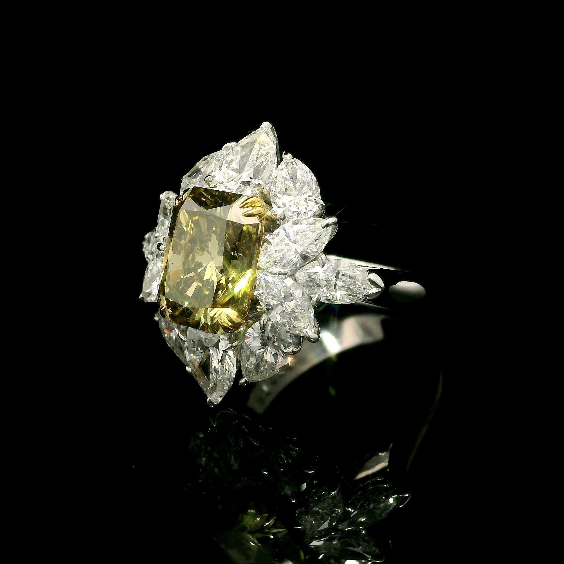 Platinum & Gold GIA 7.24ctw Brownish Green Yellow Diamond Cluster Statement Ring For Sale 4