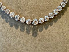 Platinum graduated Diamond Tennis necklace 20 ct