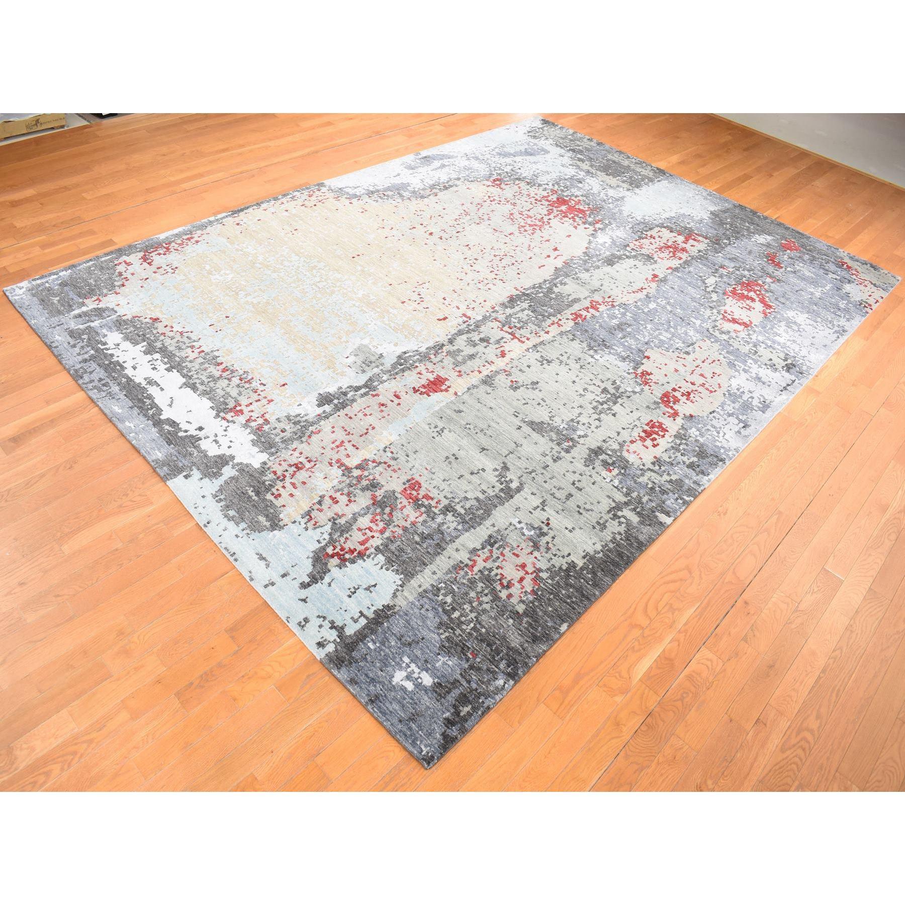 Indiano Tappeto orientale in pura lana annodato a mano con disegno astratto grigio platino. in vendita