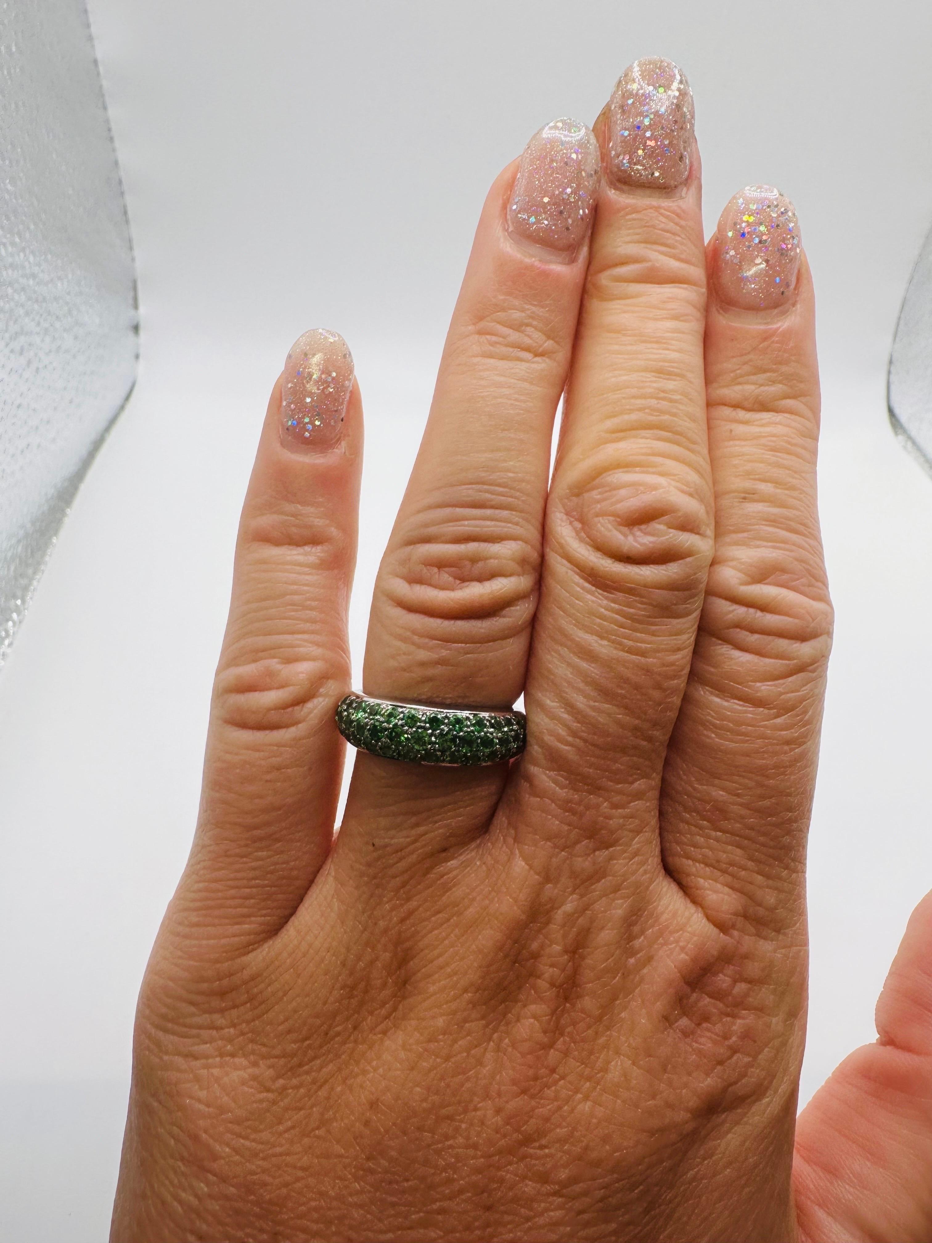 Amazinf green gemstone ring in platinum with over 2 carats of green garnets. (ring will take 10 days to process.)

METAL: platinum
NATURAL GARNET (S)
Clarity/Color: Slightly Included/Green
Carat:2

WHAT YOU GET AT STAMPAR JEWELERS:
Stampar Jewelers,