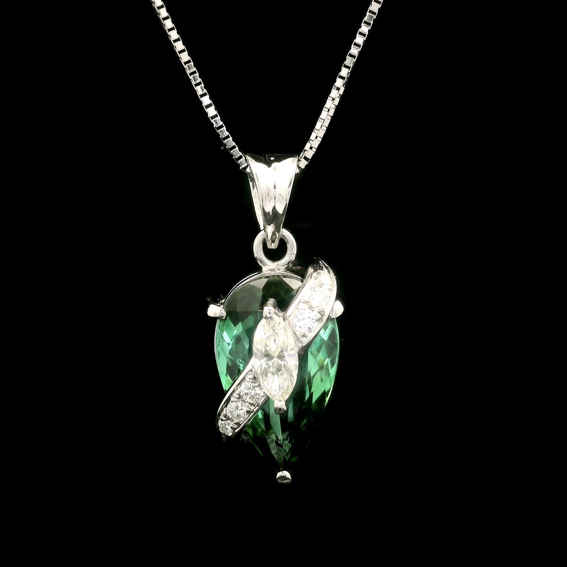 Platinum Green Tourmaline & Diamond Teardrop Pear Pendant w/ Adjustable Chain In Excellent Condition For Sale In Montclair, NJ