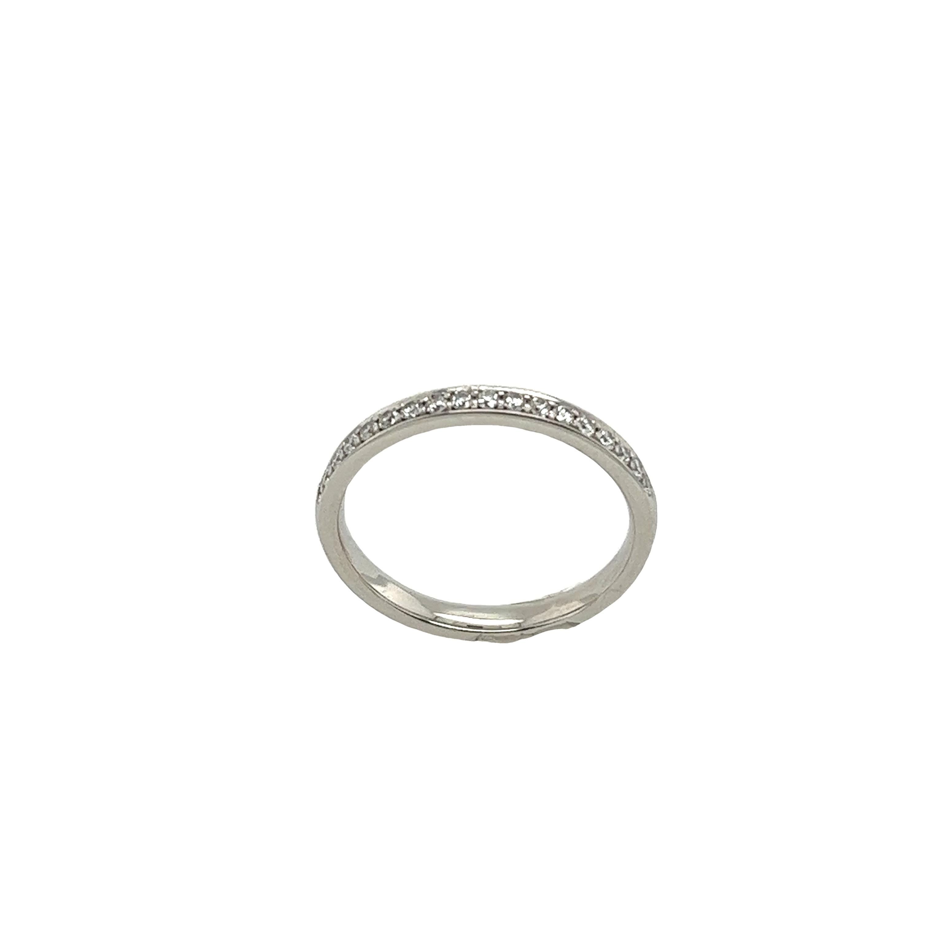 Platinum Half Eternity Diamond Ring Set With 0.25ct G/SI1 For Sale 1