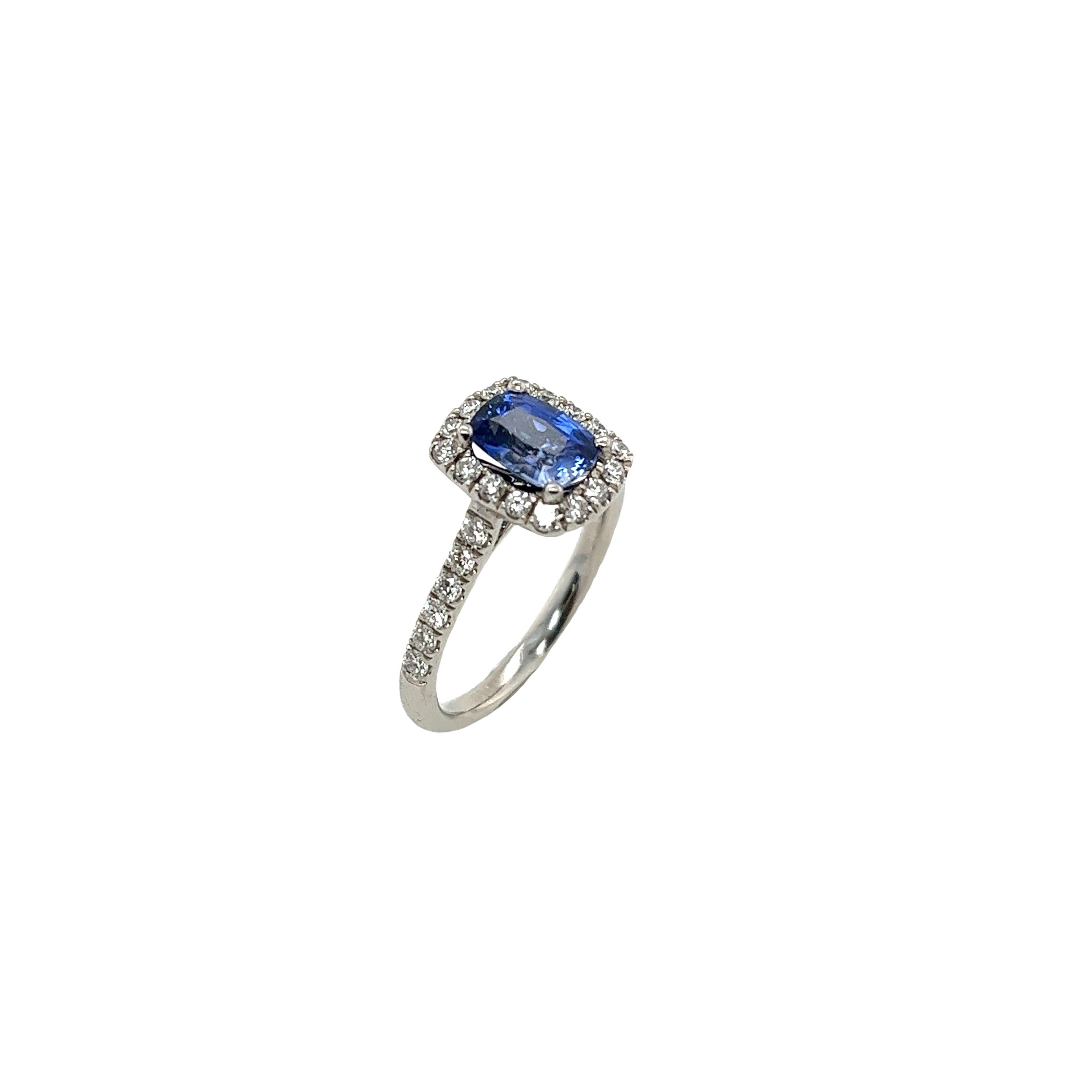 Platinum Halo Diamond & Sapphire Ring Set with 1.04ct Cushion Sapphire For Sale 5