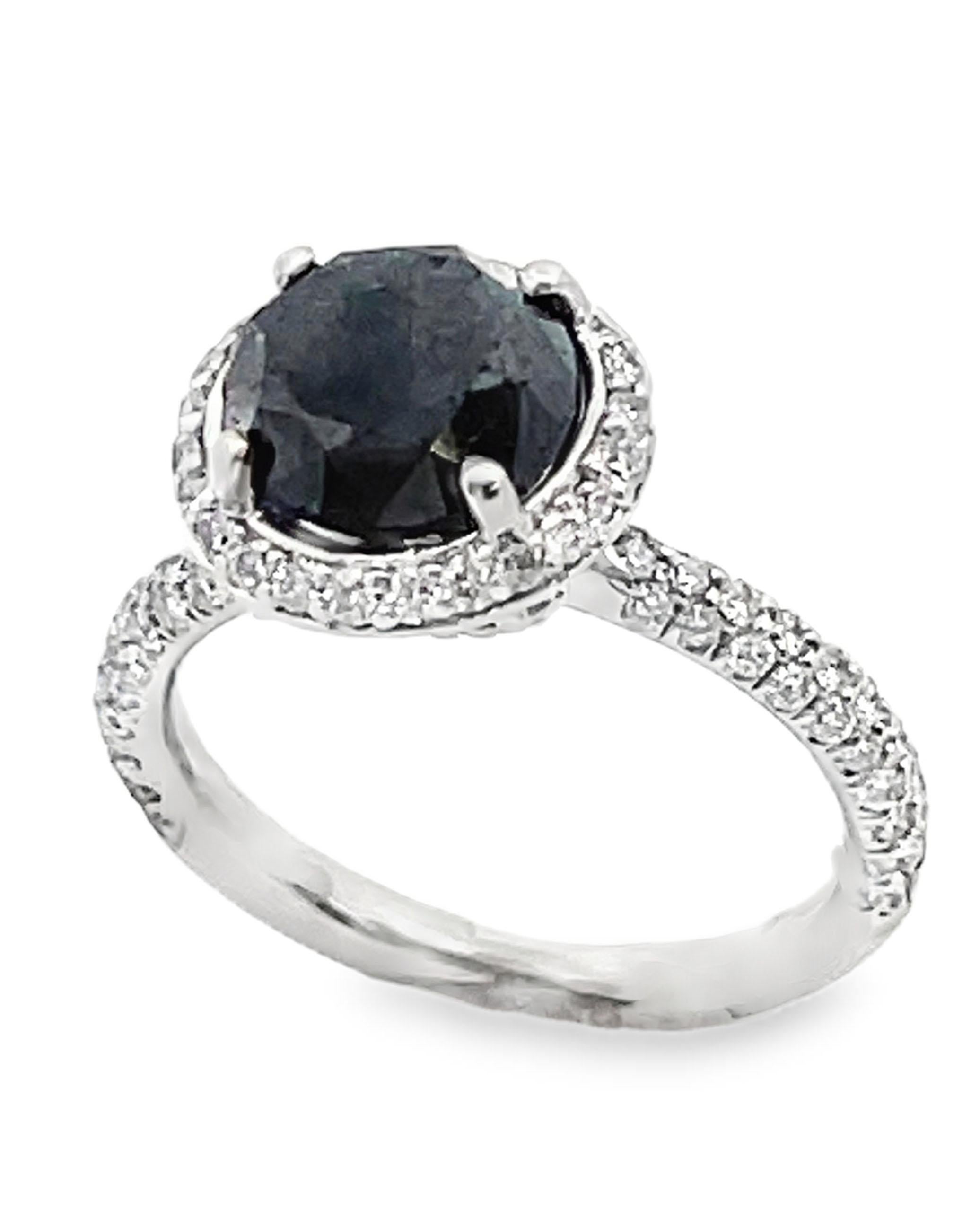 Platin Halo-Ring aus Platin mit rundem, geformtem, bearbeitetem schwarzem Diamant 2,80 Karat im Zustand „Neu“ in Old Tappan, NJ