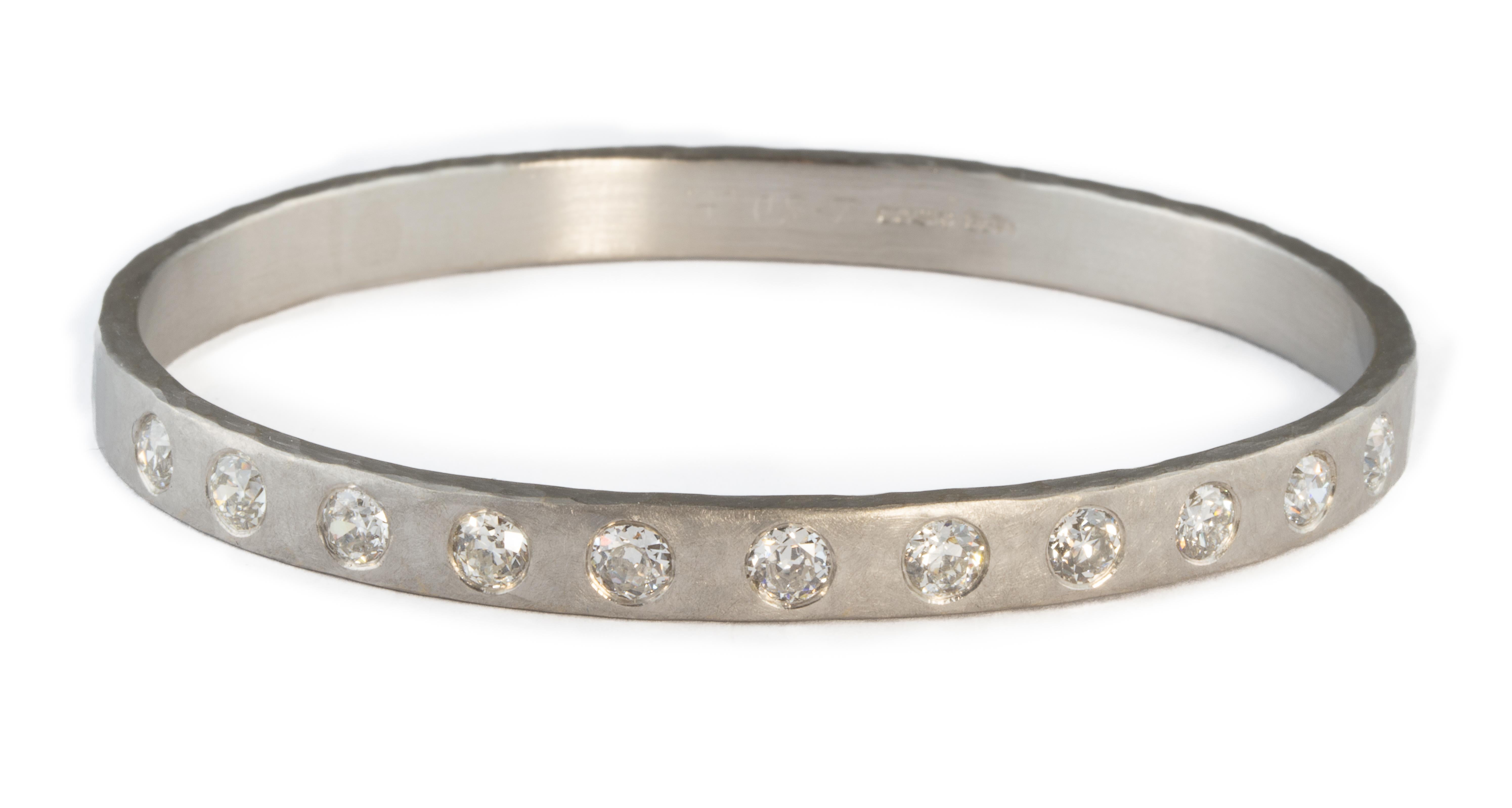 Old European Cut platinum hammered bangle with antique old cut diamonds 2.80cts For Sale