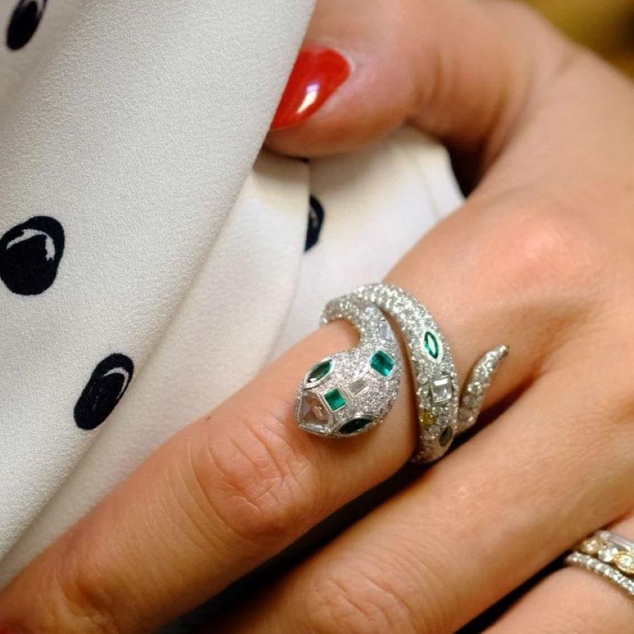 Platinum Handmade Diamond And Emerald Snake Serpent Wrap Ring In Excellent Condition For Sale In New York, NY