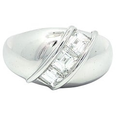 Platinum High Quality 1.04ct F VS Step Carré Cut Channel 3 Diamond Band Ring