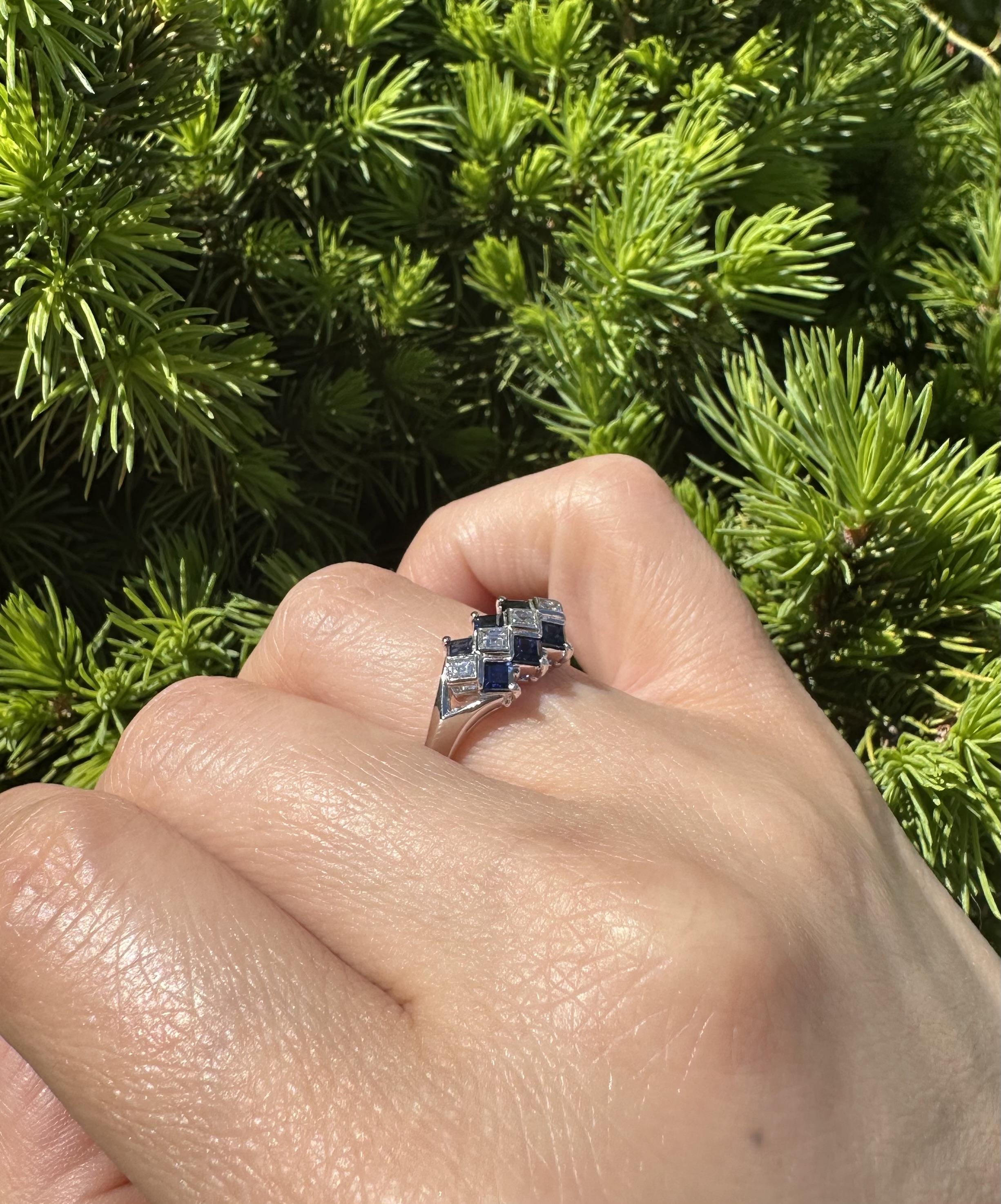Platin hohe Qualität 1,19ctw Quadratischer Stufenschliff Saphir & Diamant Geometrischer Ring Damen im Angebot