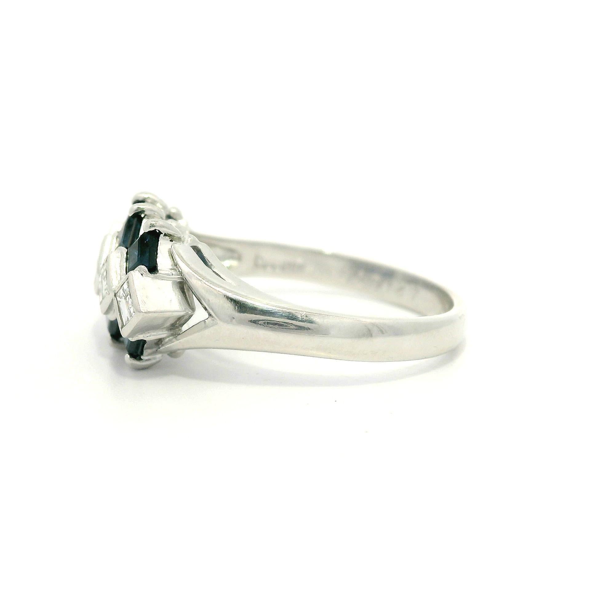 Platin hohe Qualität 1,19ctw Quadratischer Stufenschliff Saphir & Diamant Geometrischer Ring im Angebot 3
