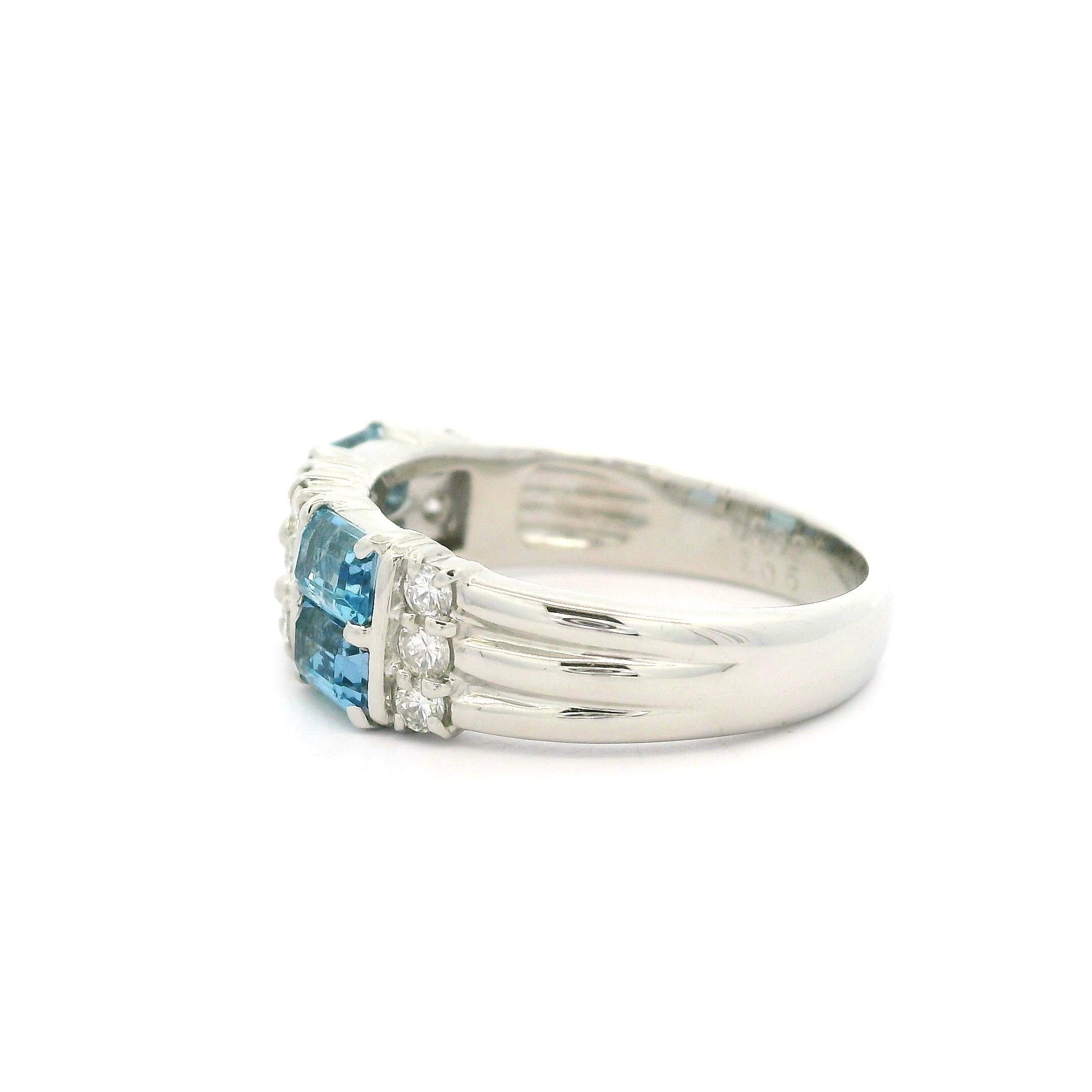 Taglio smeraldo Anello in platino di alta qualità con acquamarina e diamanti taglio smeraldo da 1,37 ct. in vendita