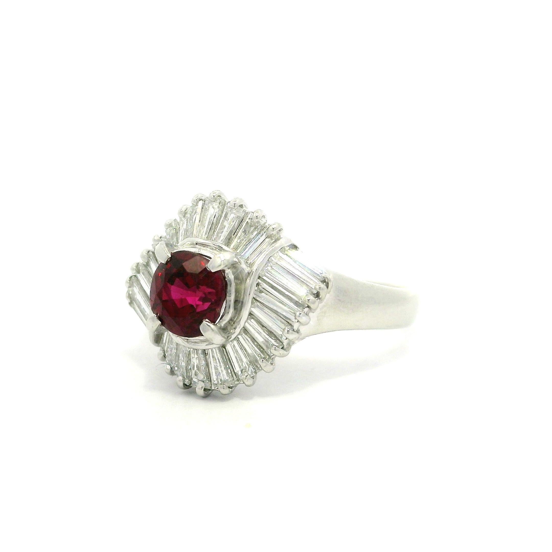 Platin Hochwertiger GIA 1,81ct Lebendiger Feuriger Roter Rubin Baguette Diamant Wrap Ring im Angebot 2
