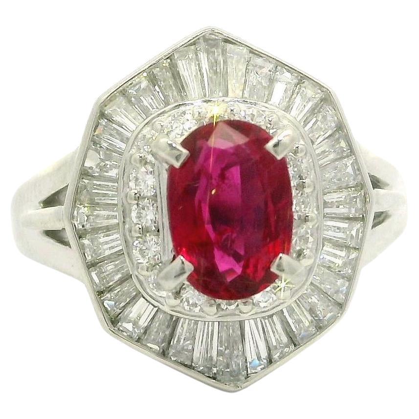 Platin Hohe Qualität GIA 2,22ct keine Hitze Oval Rubin Diamant Halo Ballerina Ring im Angebot