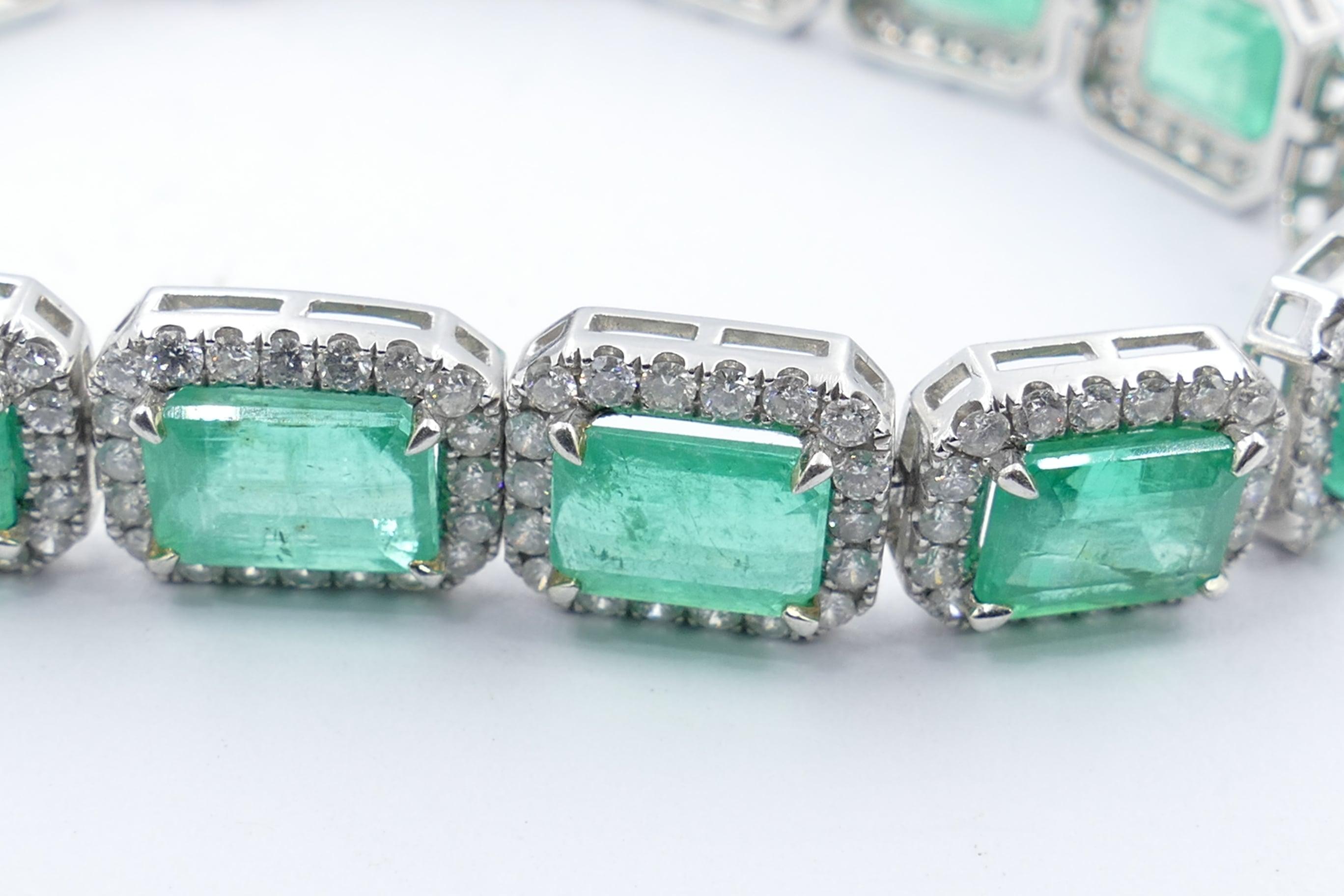 Modern Platinum High Quality Multi Emerald and Diamond Bracelet For Sale