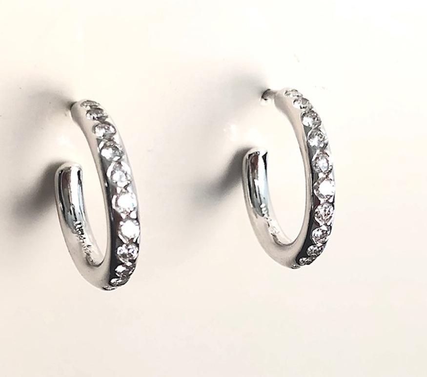 Platinum Diamond Hoop Earrings In New Condition For Sale In New York, NY