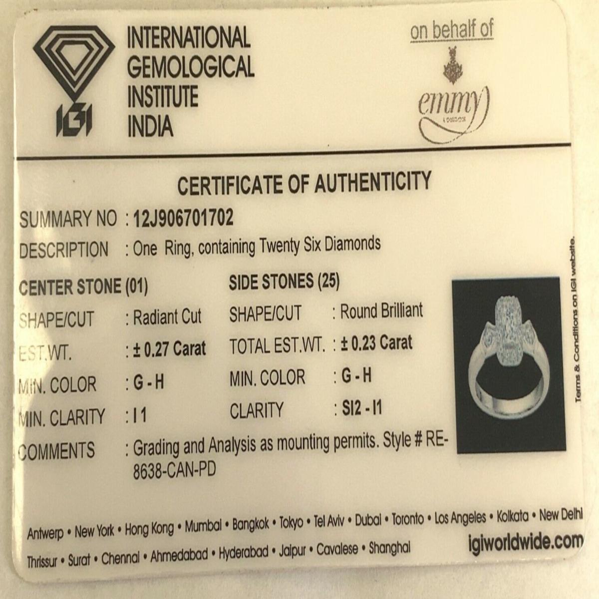 Platino IGI Cert. Anello a grappolo radiante da 0,27 ct G/H I1 con 0,23 ct di diamanti rotondi in vendita 3