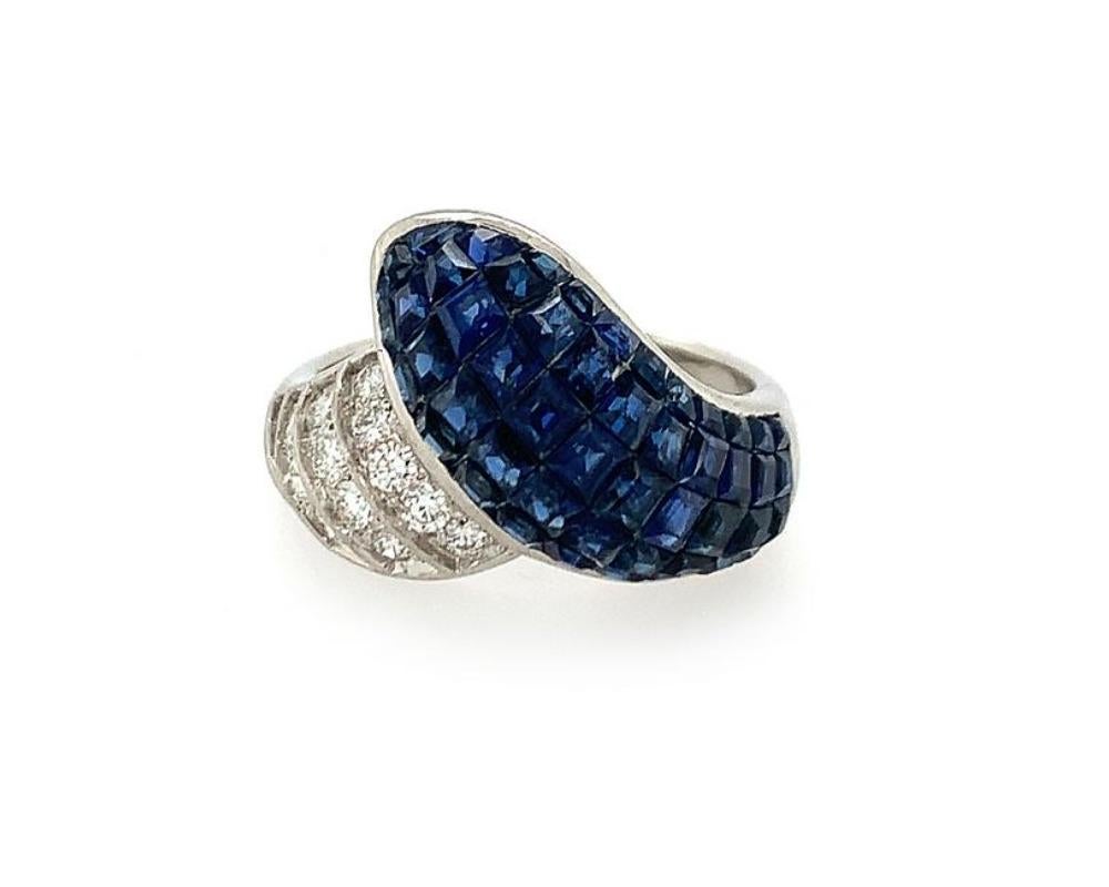 Platinum Invisible Set Sapphire Diamond Ring In Excellent Condition For Sale In New York, NY