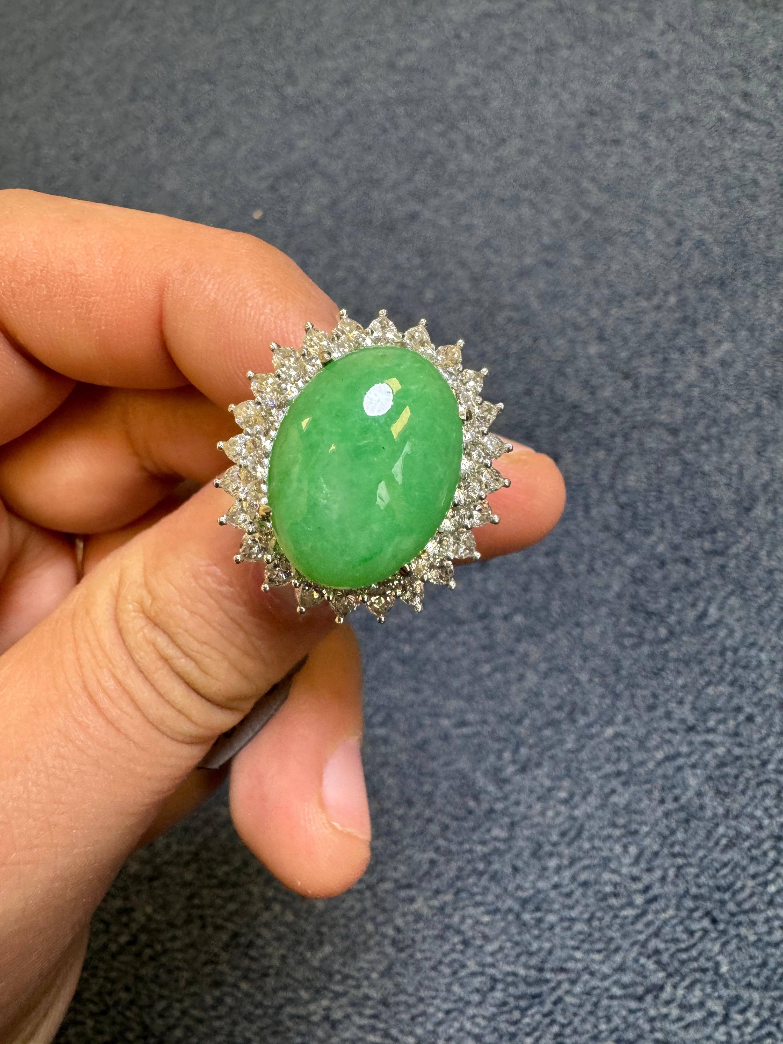 Anello con cluster di giada e diamanti in platino in vendita 12