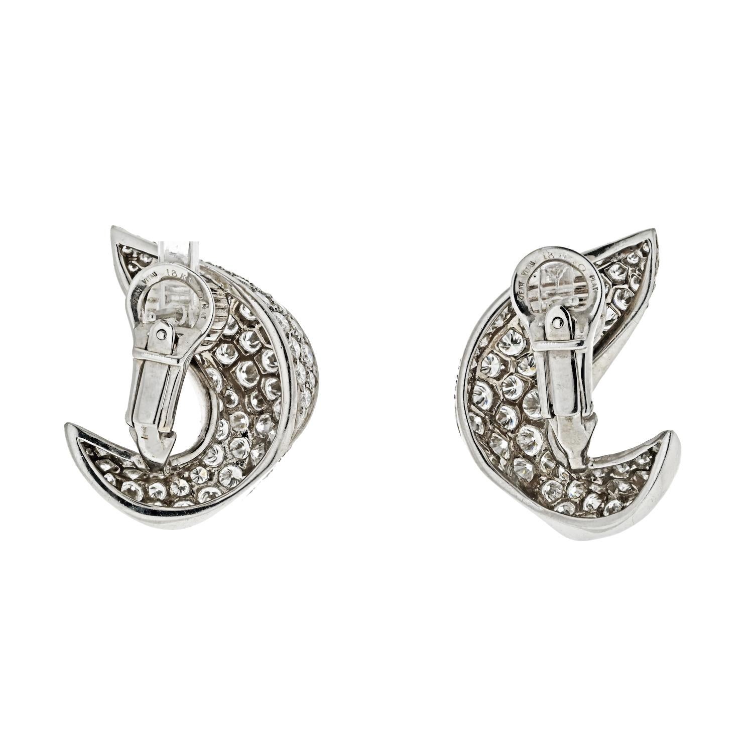 Platinum Jean Vitau 9.50cttw Diamond Clip-On Earrings Circa 1970's In Excellent Condition For Sale In New York, NY