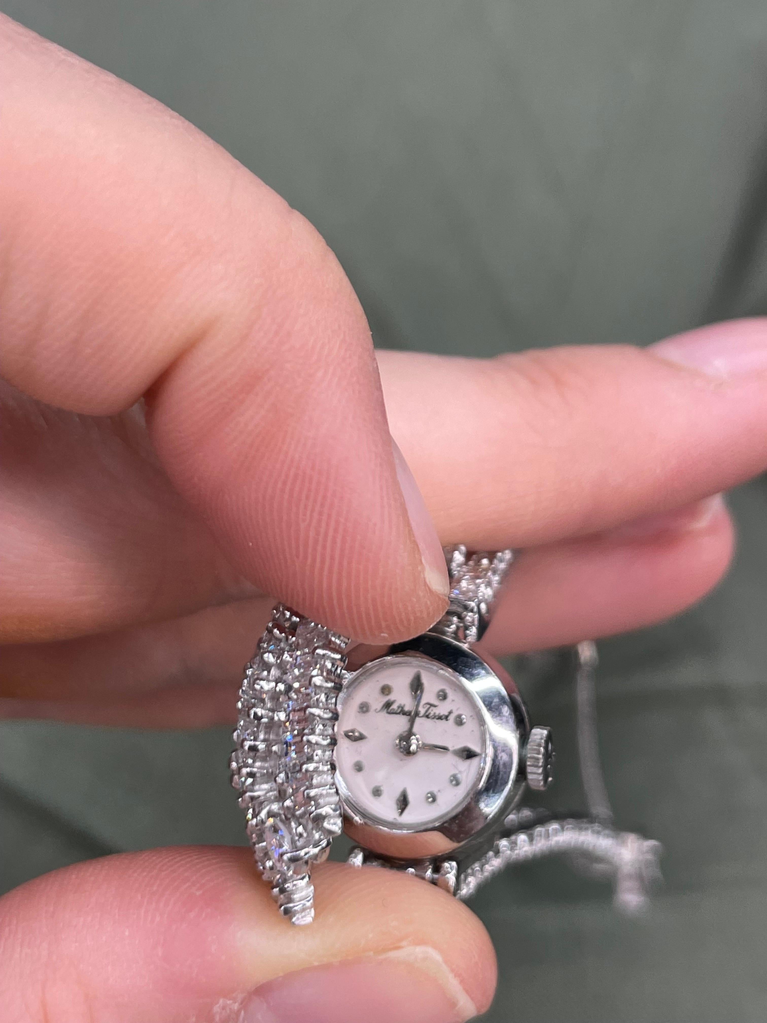 Platinum Ladies Diamond Cluster Wrist Watch 4.75 Carats, circa 1950s 7